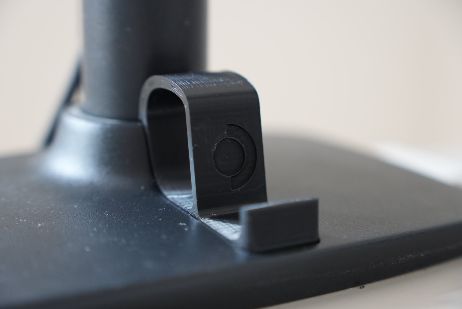 Ergotron LX Nameplate (includes Steam Deck Stand)