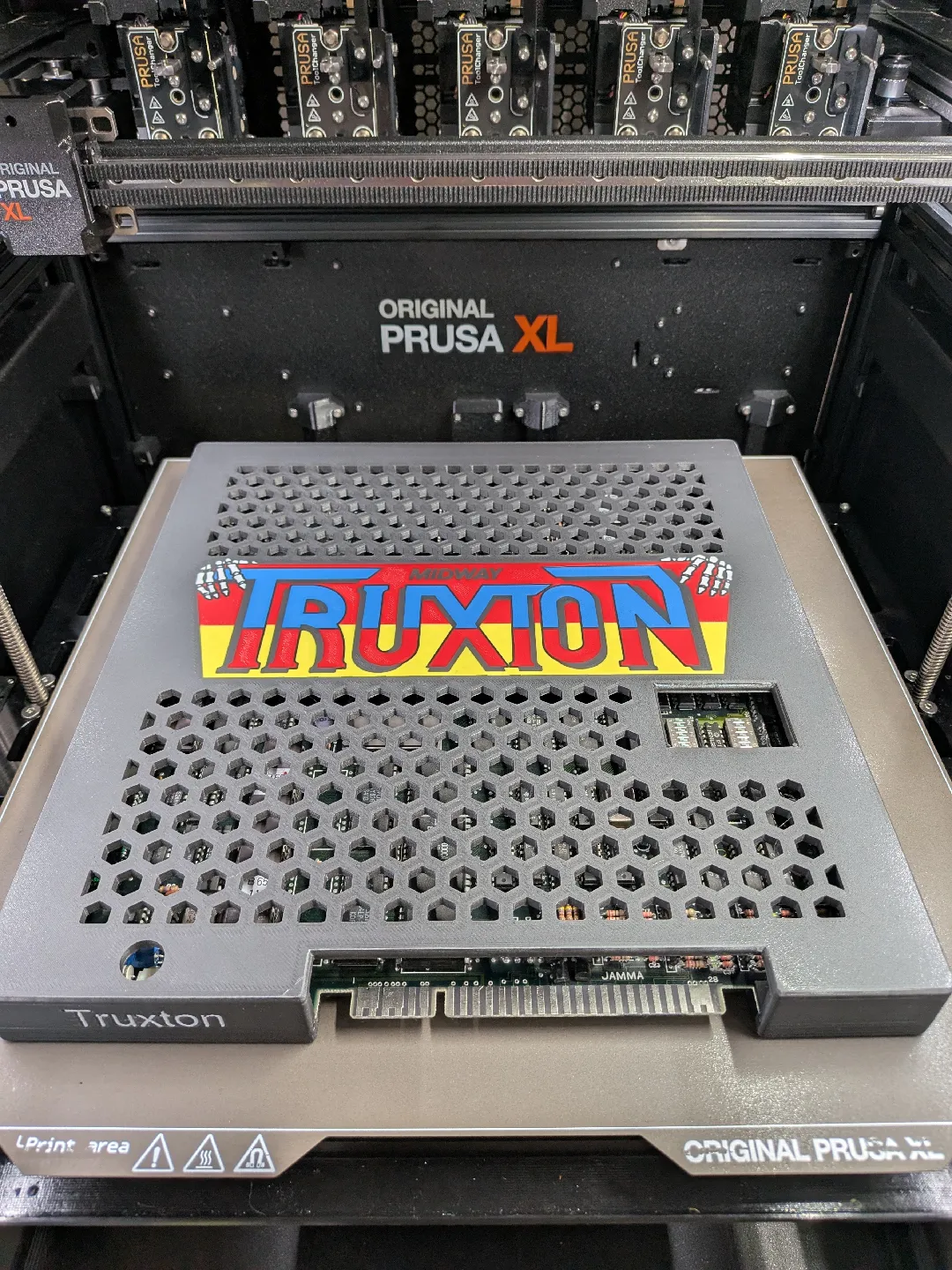 truxton_case.webp
