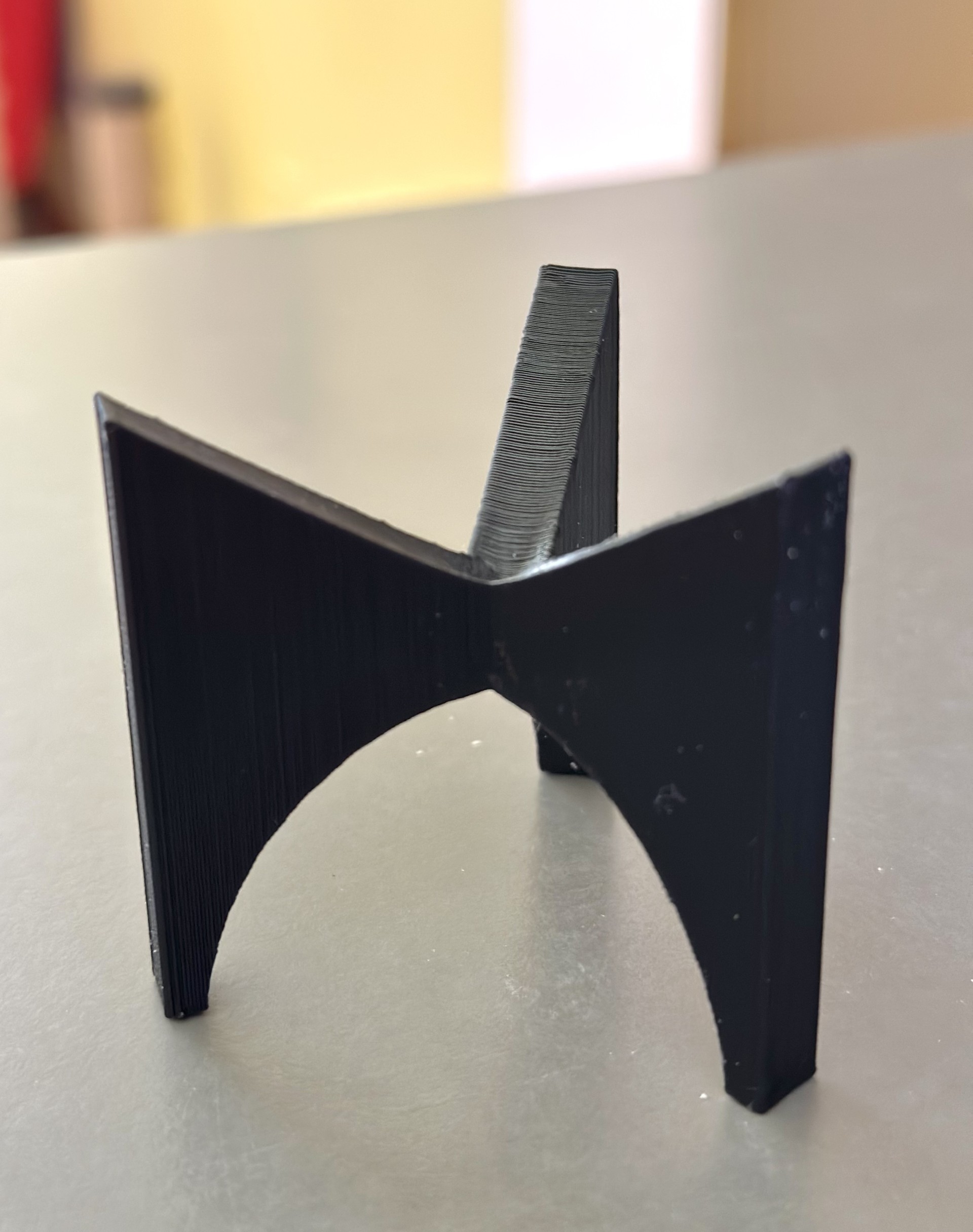 Double sided base for double dipped pointy plant pot