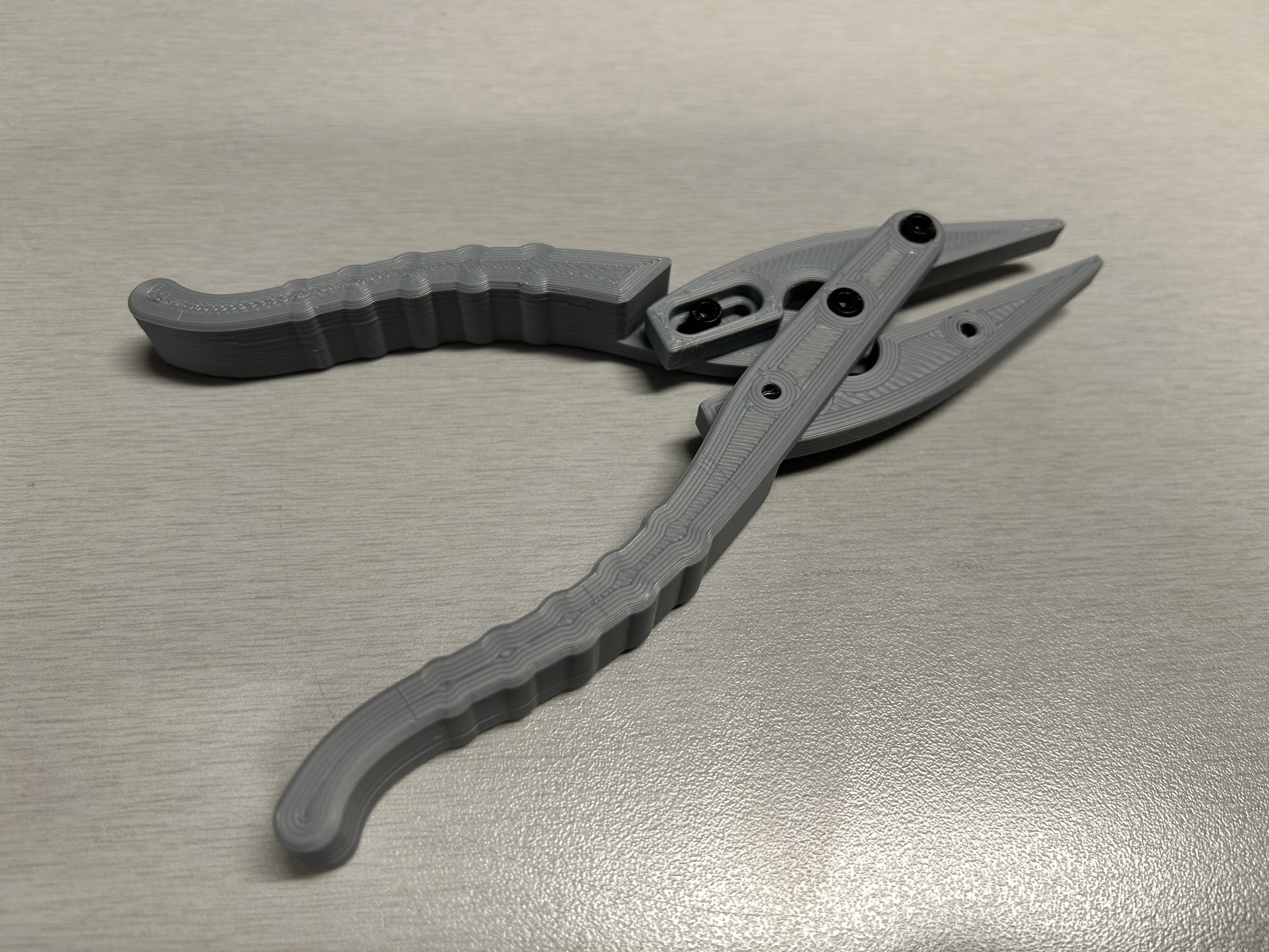 Parallel Jaw Pliers - Sturdy and Ergonomic