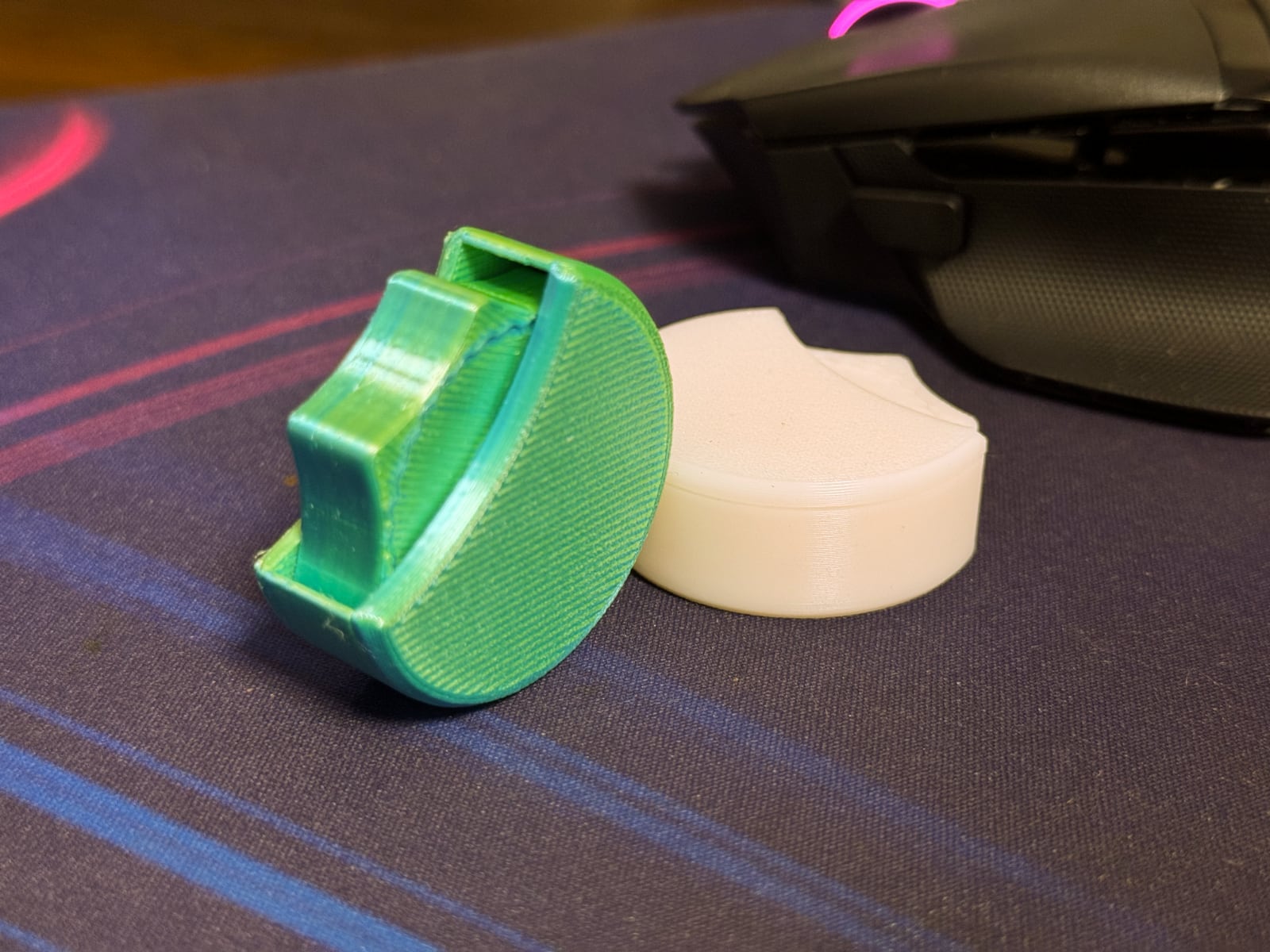 Fidget clicker. 3D model thumbnail
