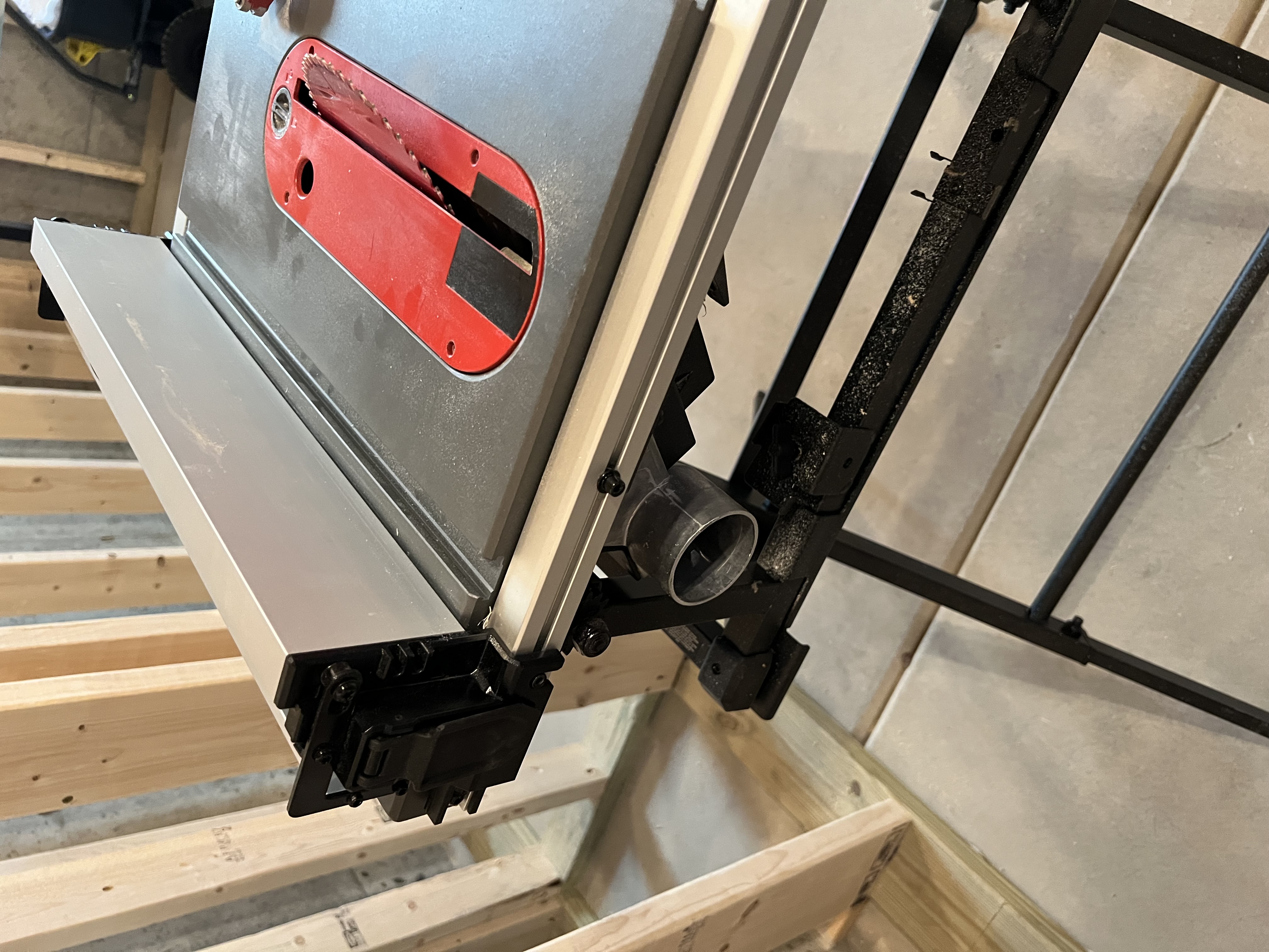 Milwaukee Table Saw Vacuum Attachment — thumbnail 2