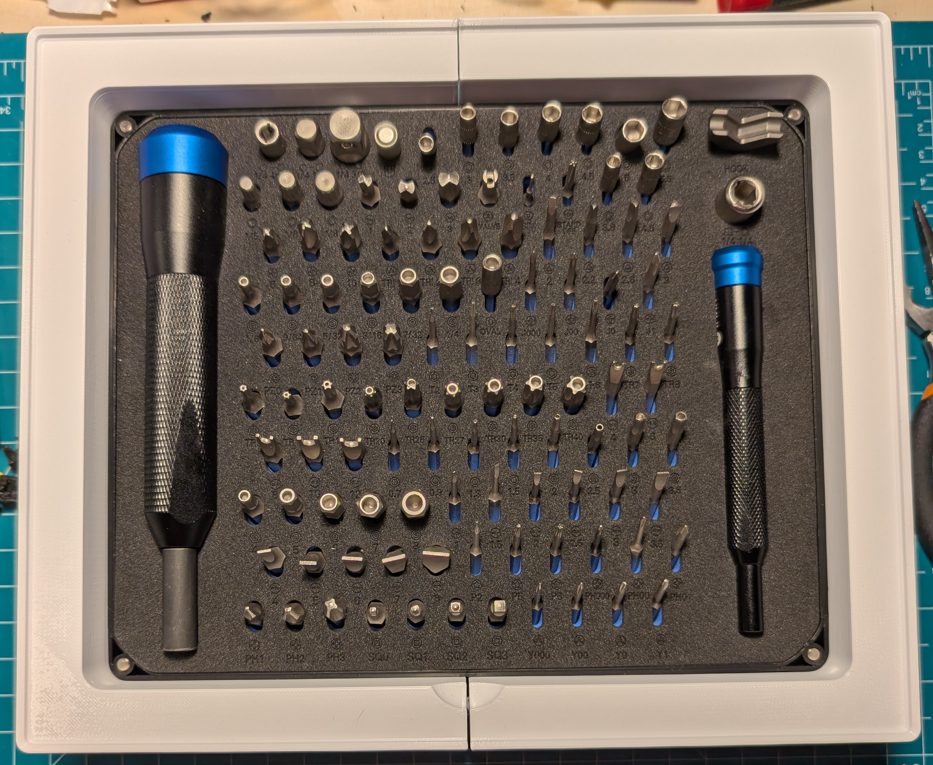 iFixit Manta Gridfinity