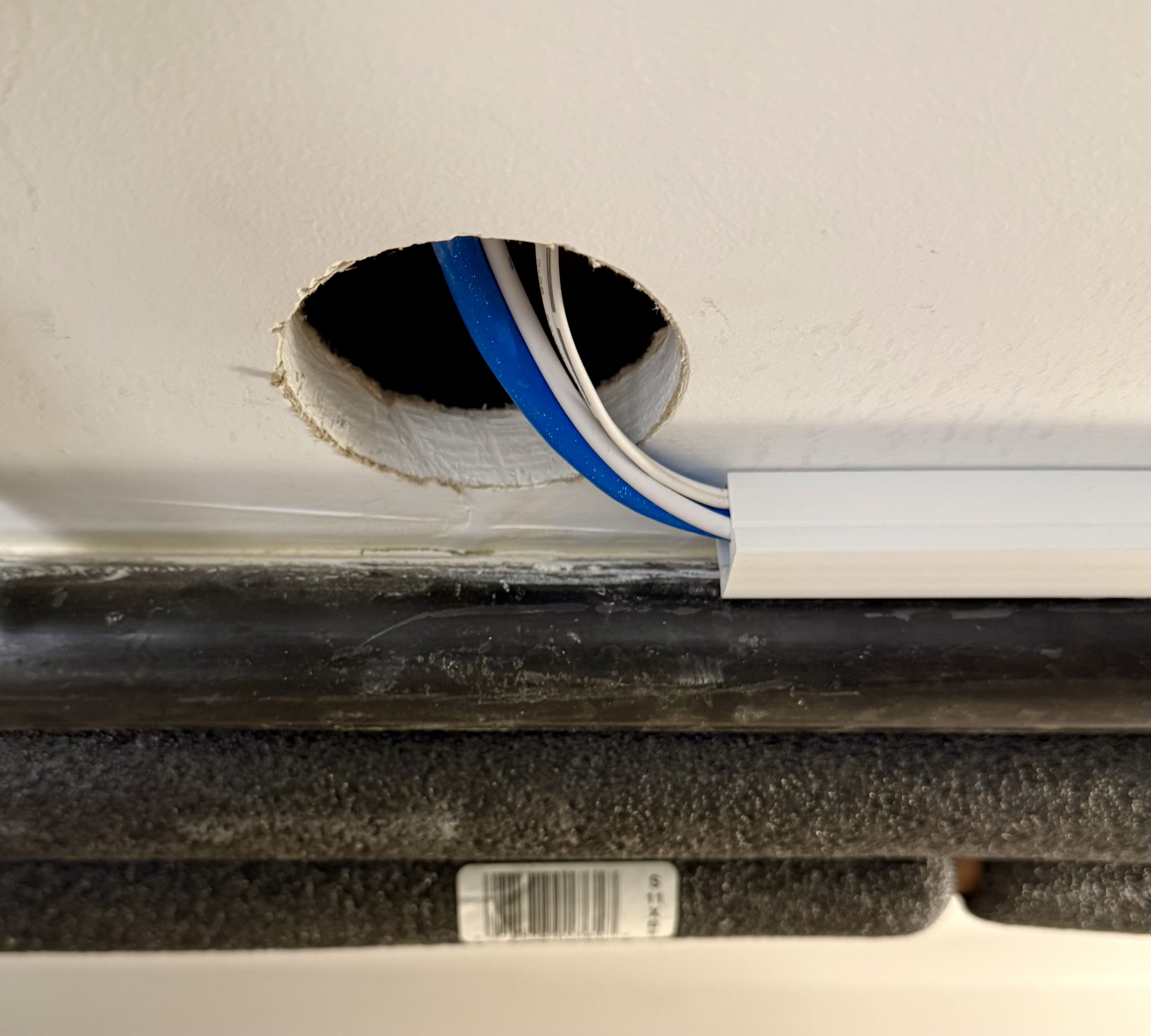 Drywall Cable Entrance Hole Cover — thumbnail 2