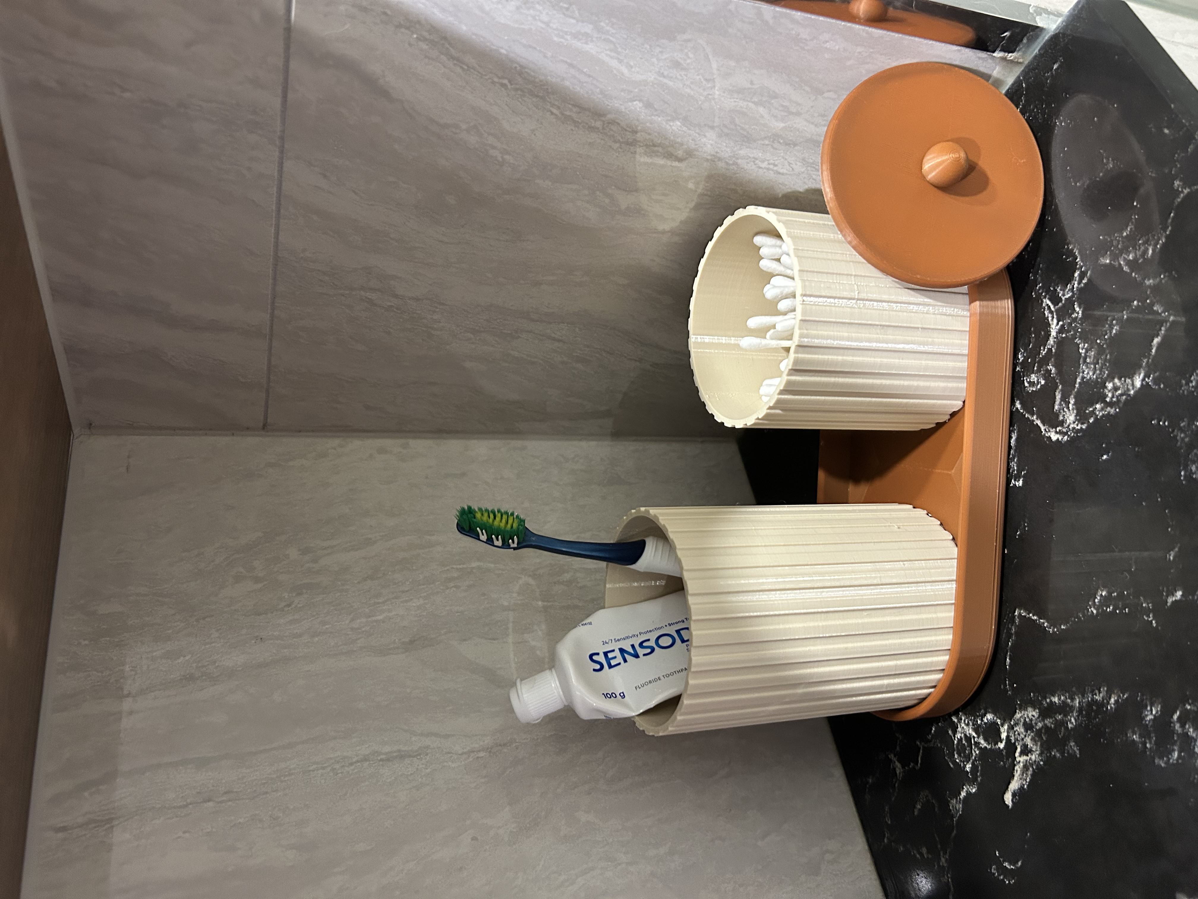 Bathroom organizer
