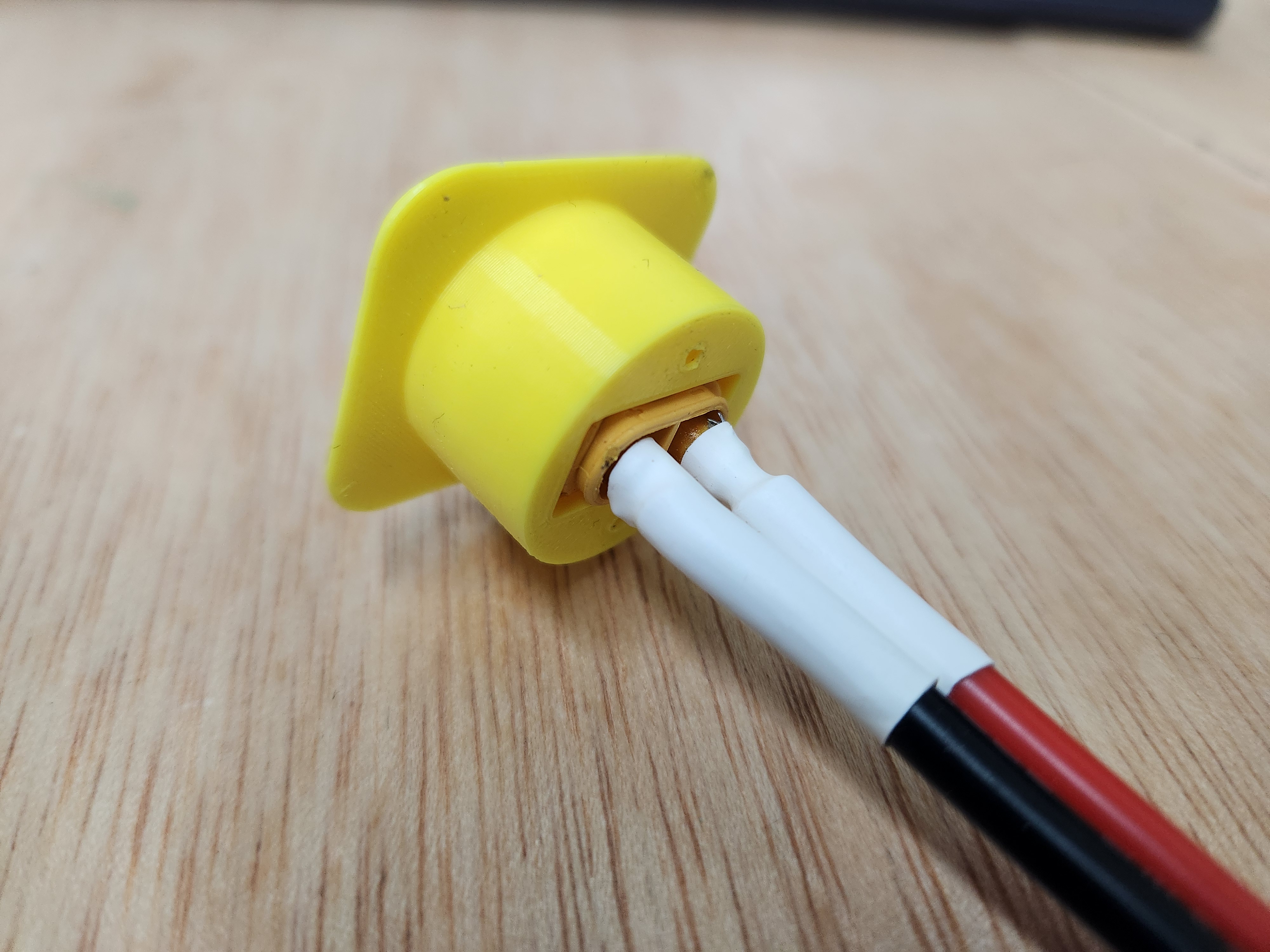 Miniatura 5 do modelo 3D XT60H-M Panel Mount (remixed from https://www.printables.com/model/14169-xt60h-panel-mount)