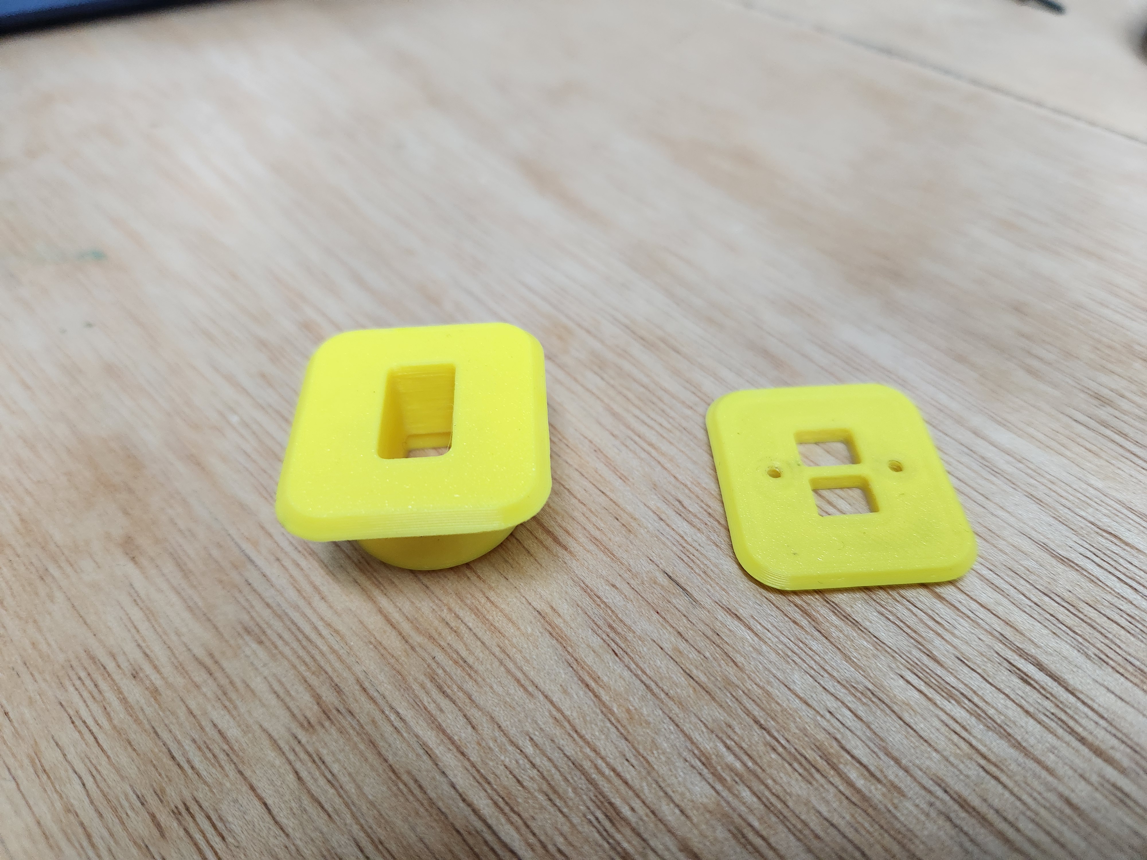 Miniatura 6 do modelo 3D XT60H-M Panel Mount (remixed from https://www.printables.com/model/14169-xt60h-panel-mount)