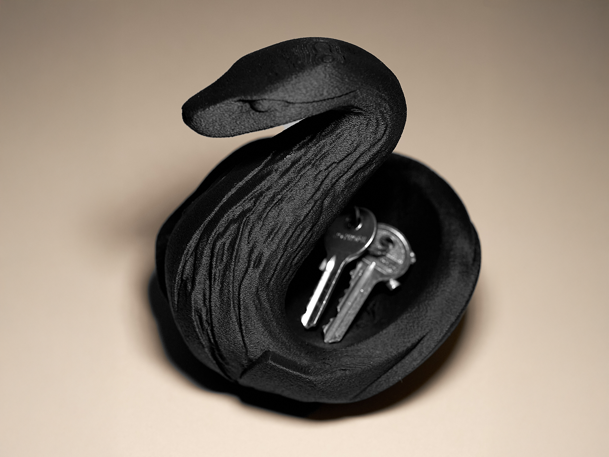 Small Snake Bowl Decor