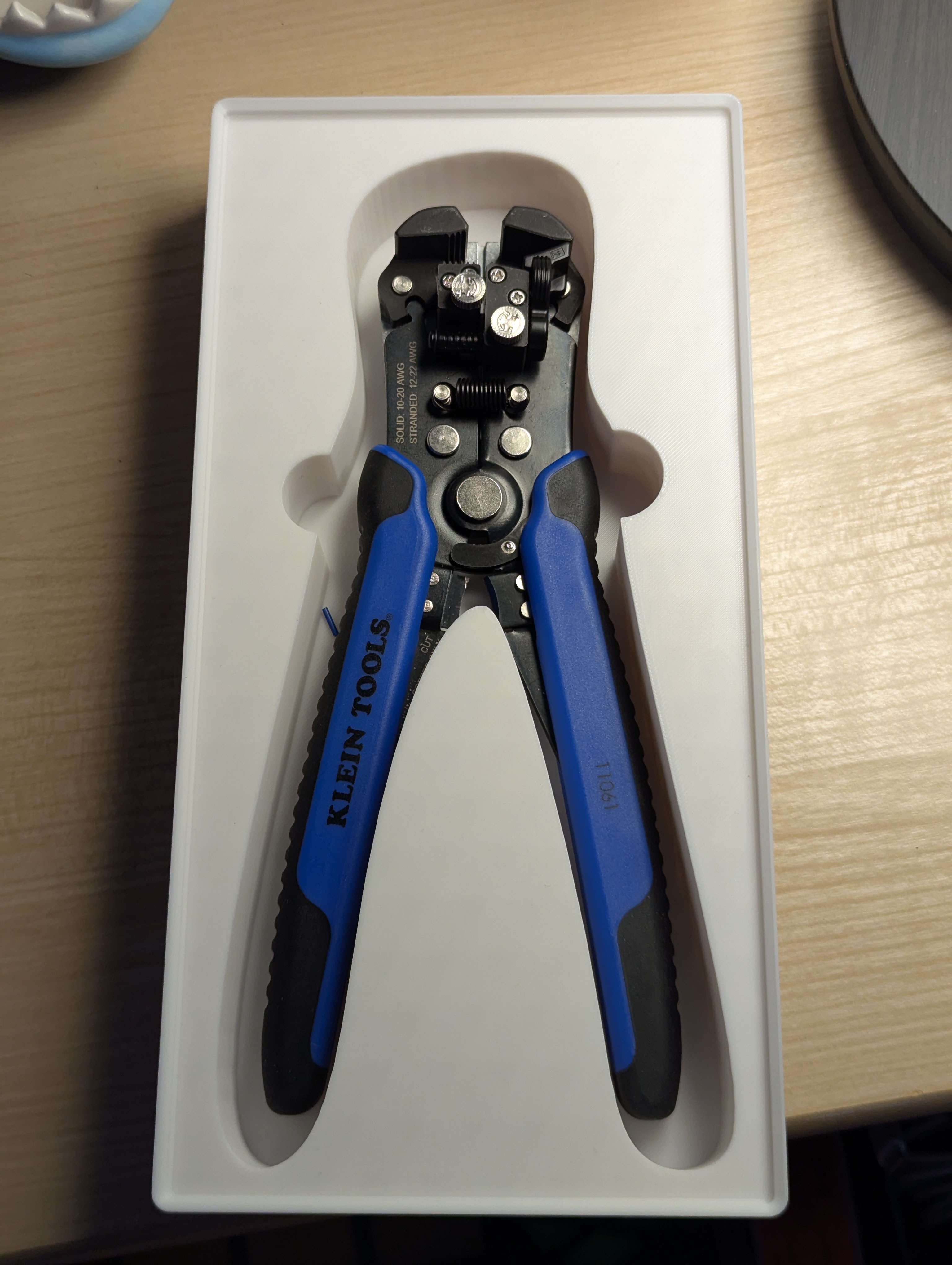 Klein Wire Strippers Gridfinty