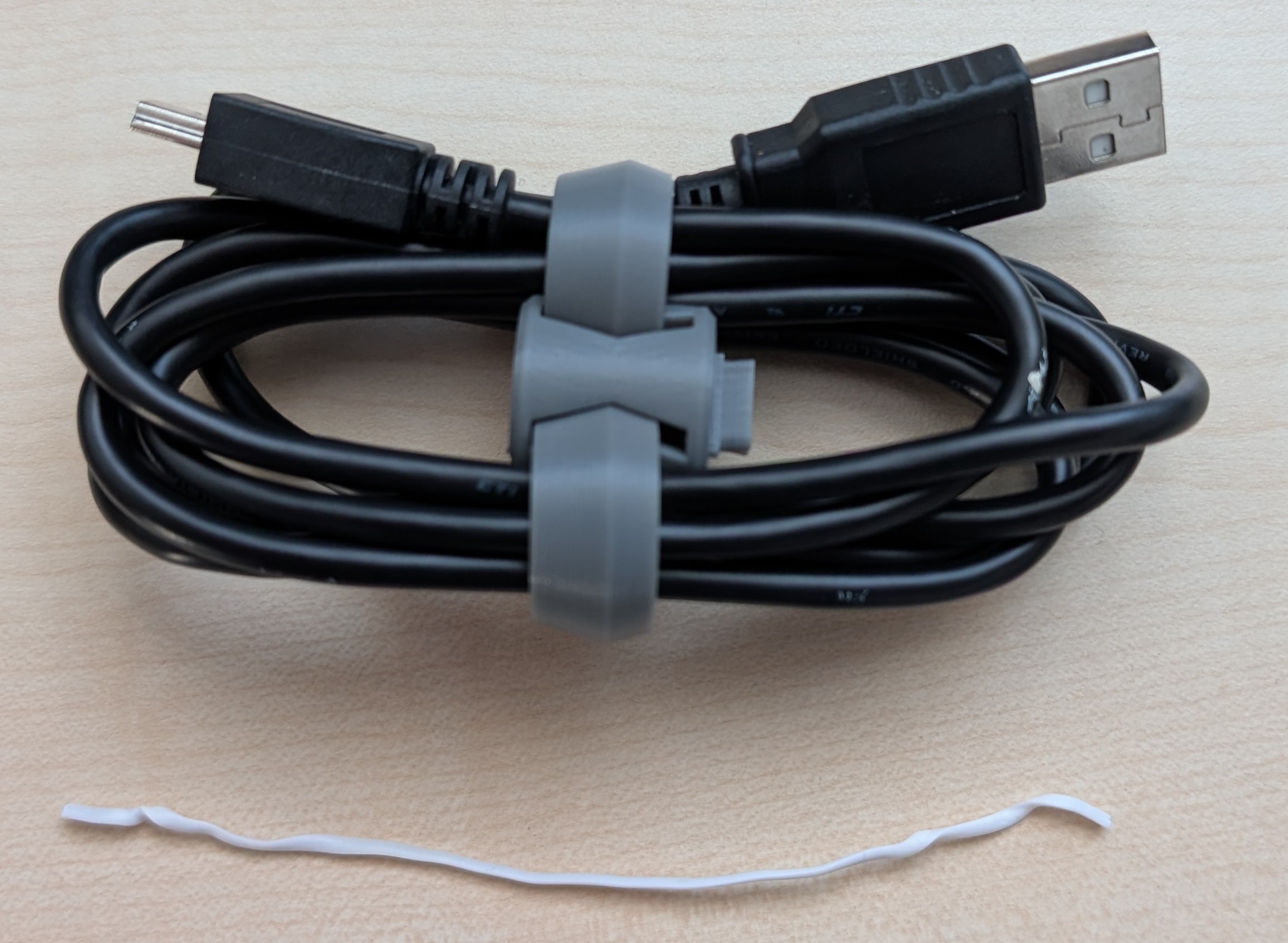 Cable organizer - more snappy