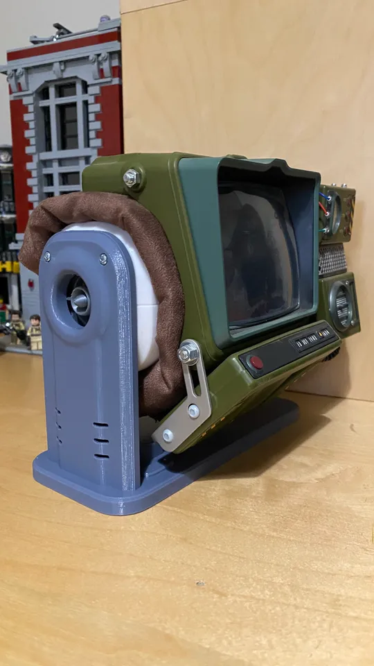 Fallout PIPBOY 2000mkⅥ & PIPBOY stand