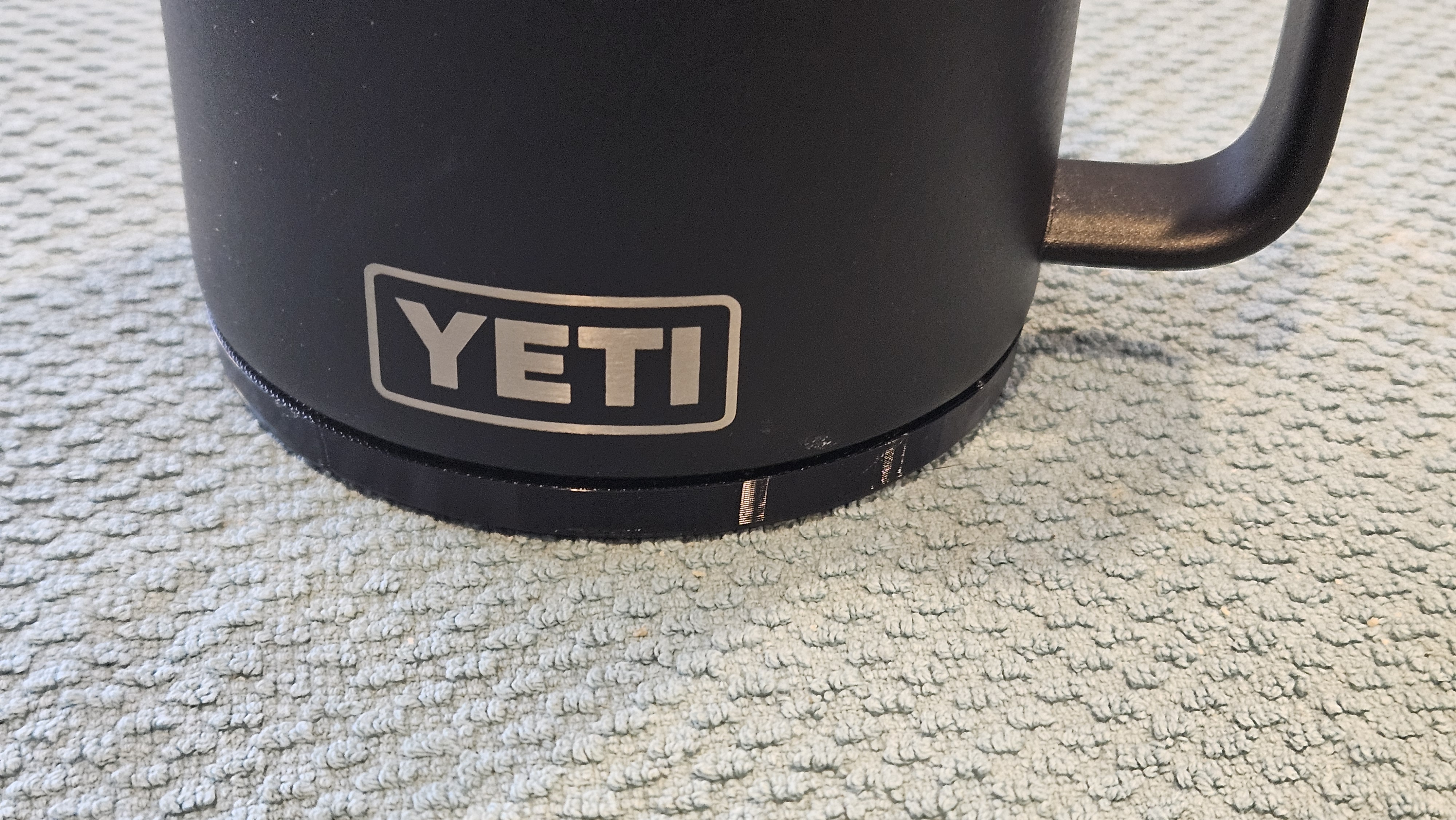 14oz YETI Rambler rubber bottom