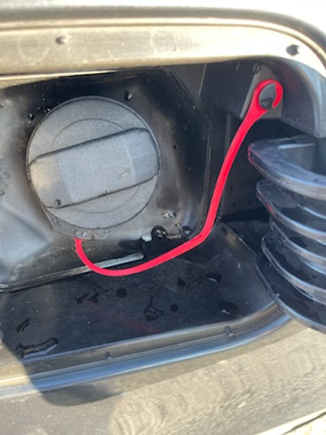 Skoda Superb 2 fuel cap rope