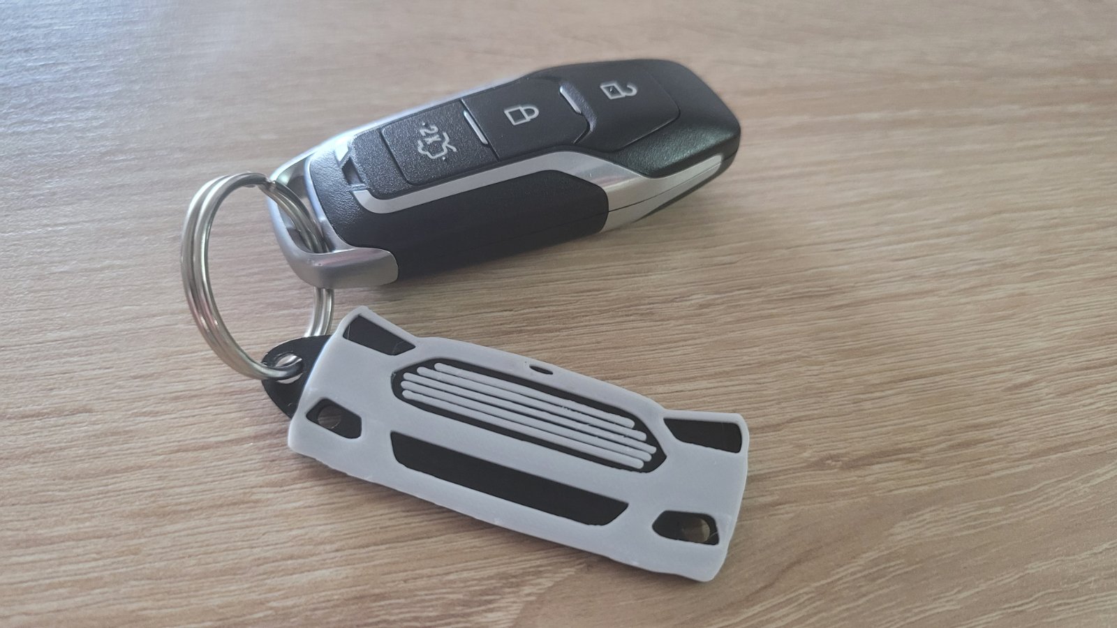 Ford mondeo / fusion mk5 Keychain