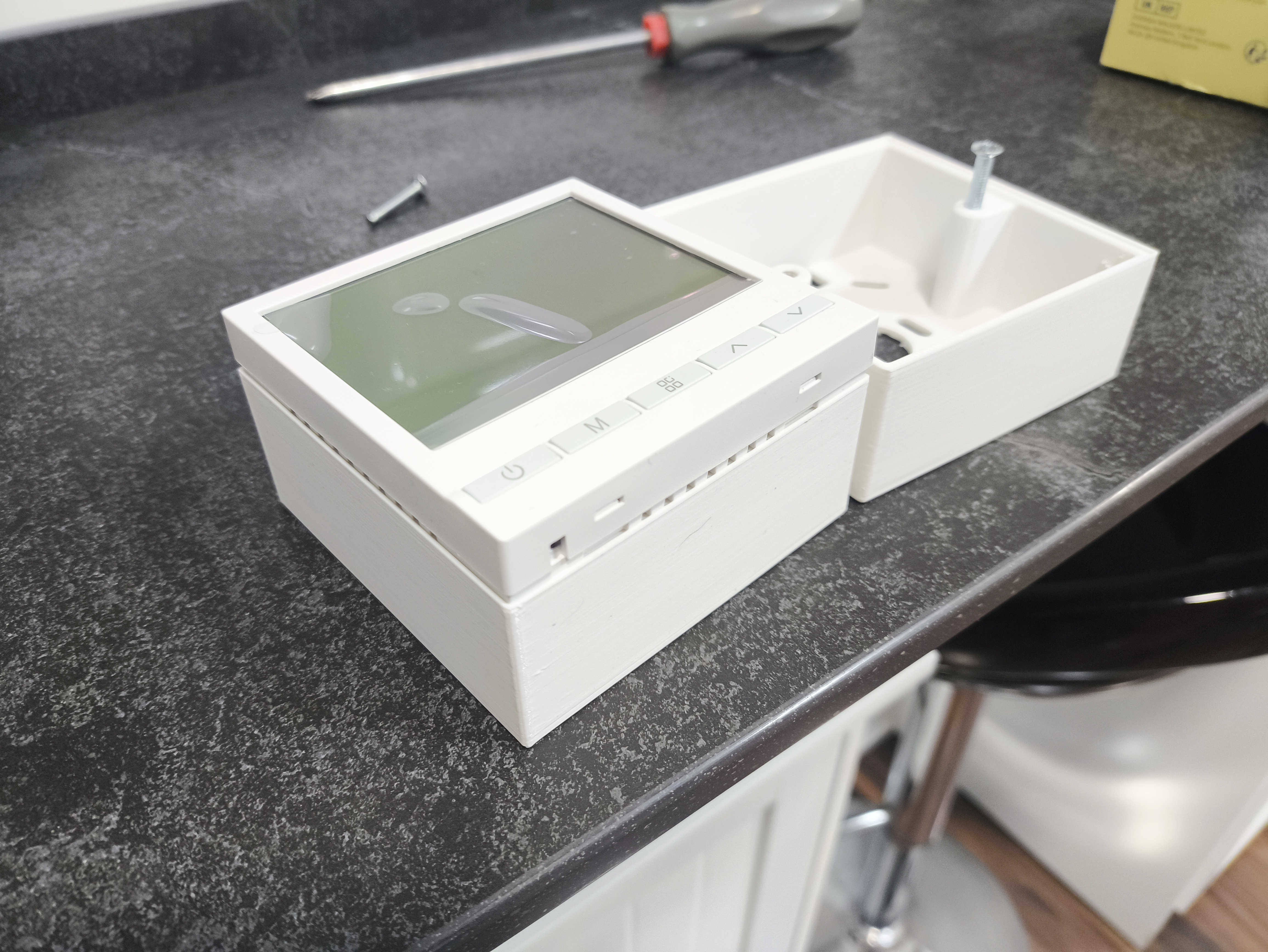 Surface-mount thermostat box — miniatura 8