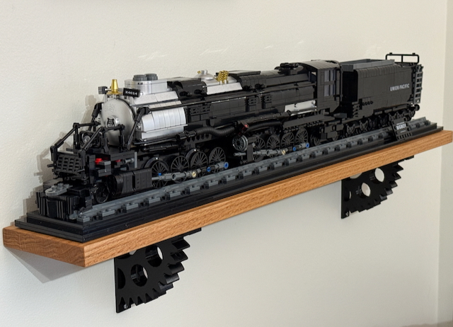 Gear shelf bracket