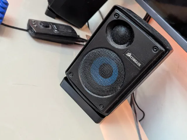 Minimal Speaker Riser / Stand - 100mm x 30mm - Corsair SP2500