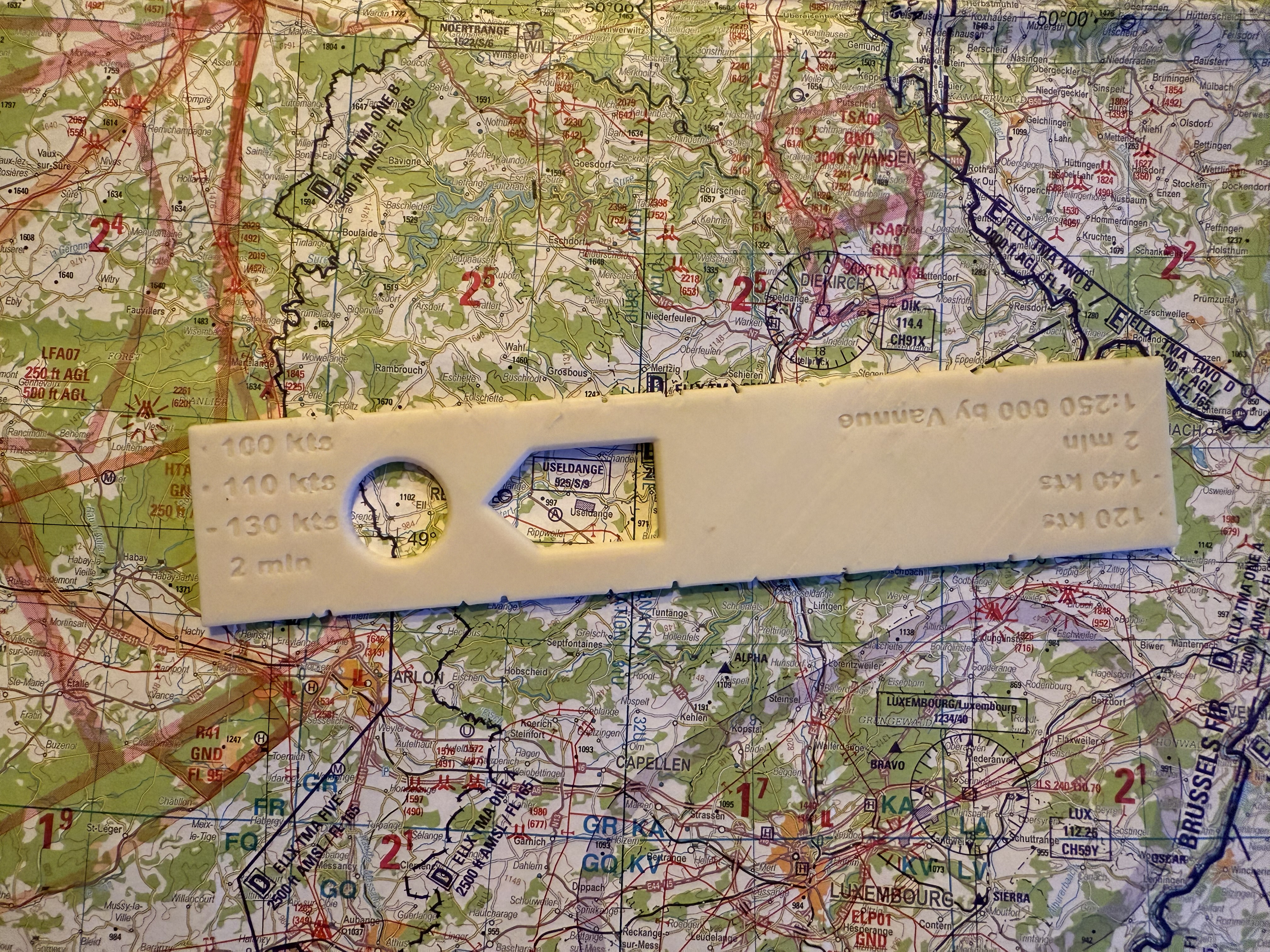 Flight Ruler ICAO 1/250.000