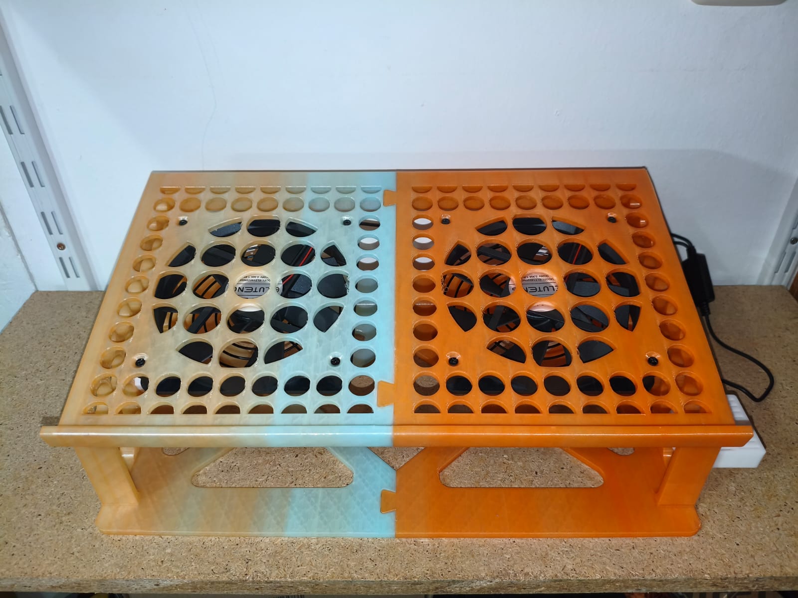 Laptop / Notebook Riser with Cooling — miniatura 2