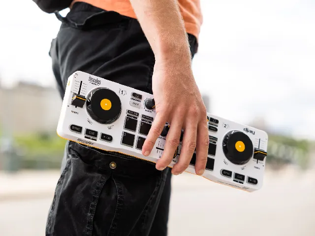 Hercules DJControl Mix Shape