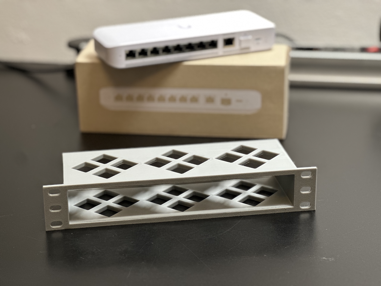 UniFi Switch Flex 2.5G 8 10" Mini Rack Mount