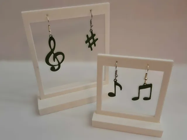Musical jewelry: Musical notation earrings set