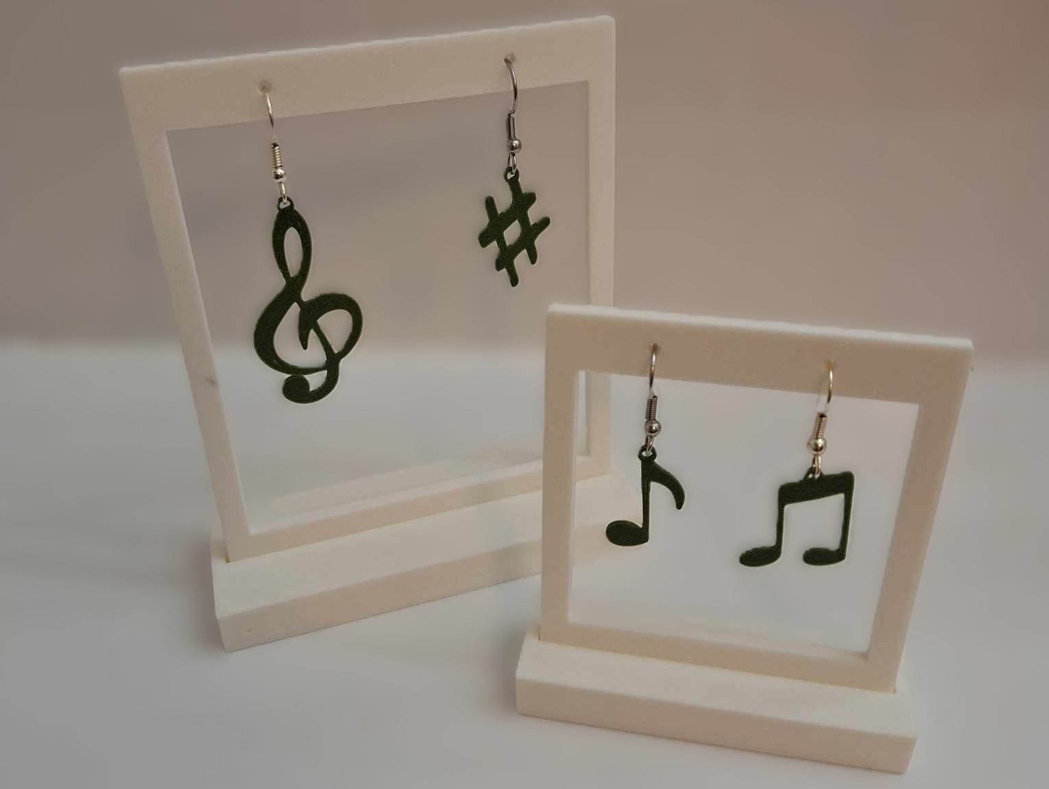 Musical jewelry: Musical notation earrings set