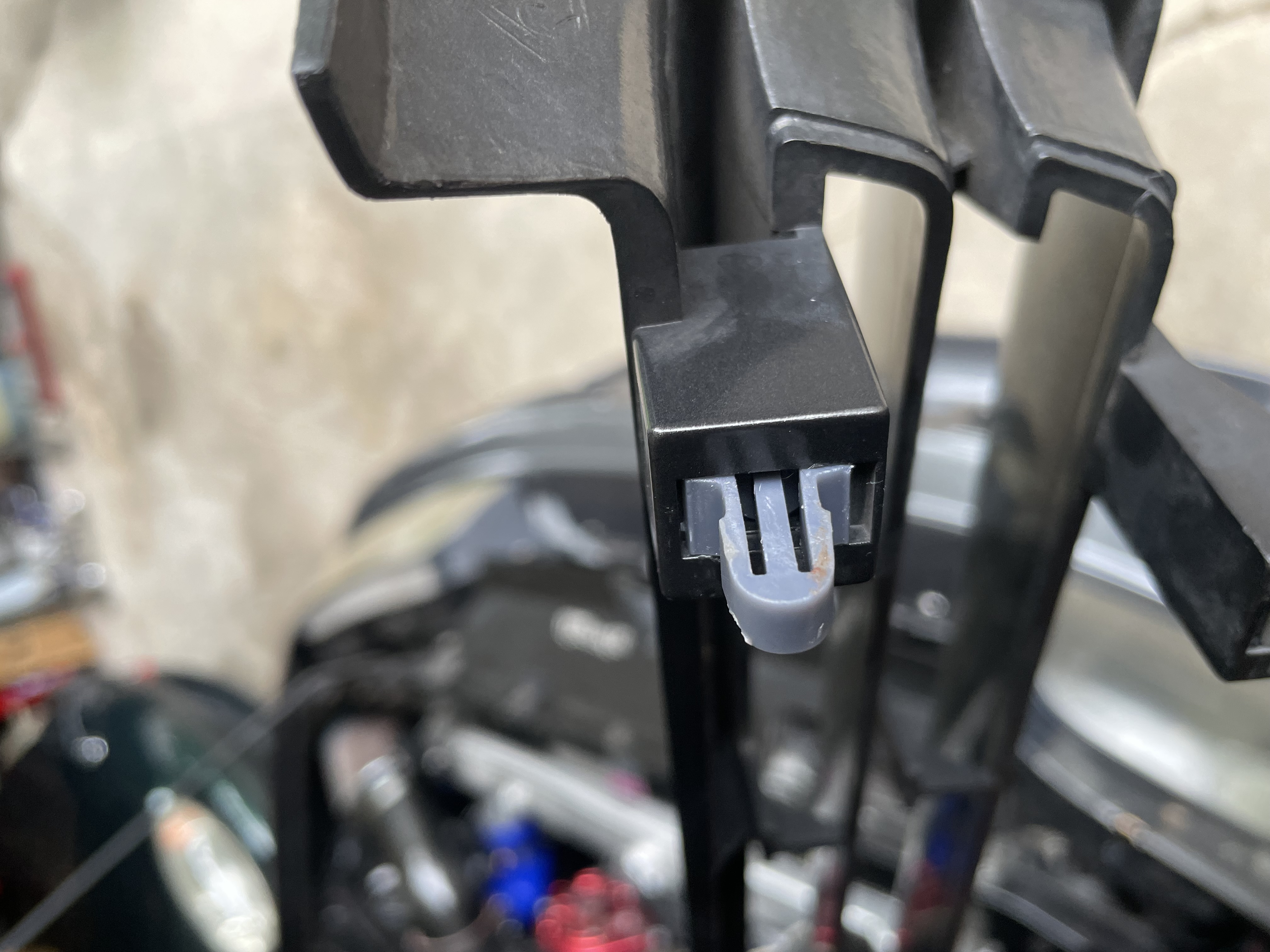 R33 Skyline GTS-T Series 1 Grille Clip