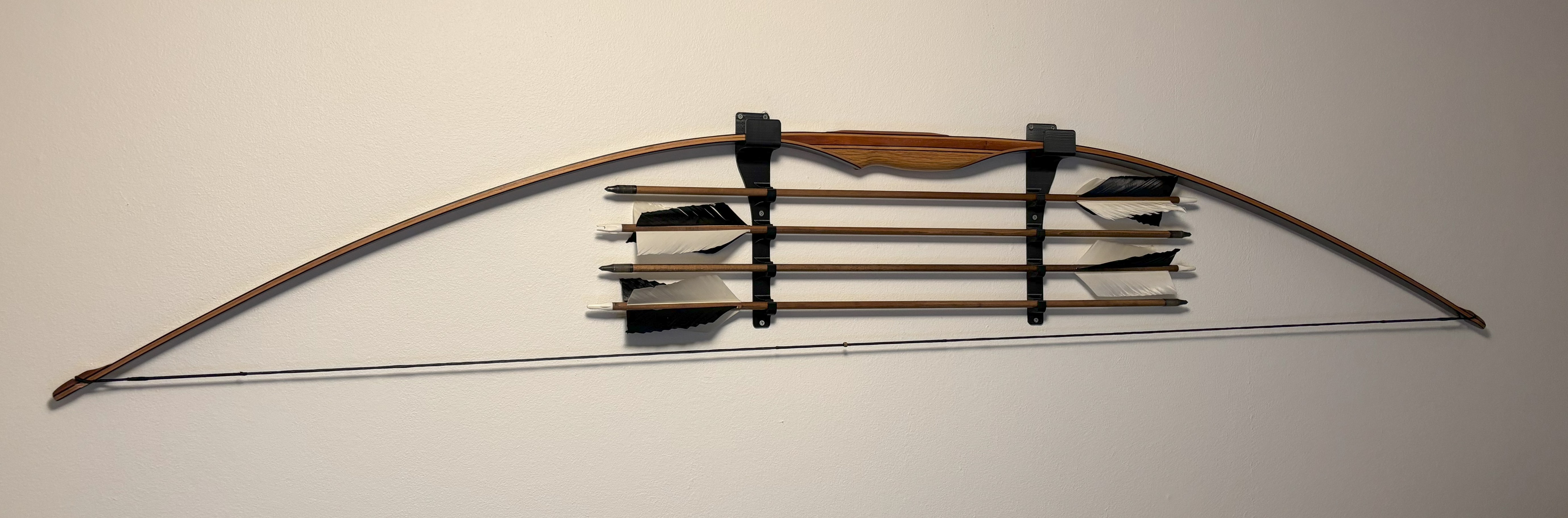 Wall mount for bow and arrows (Parametric)