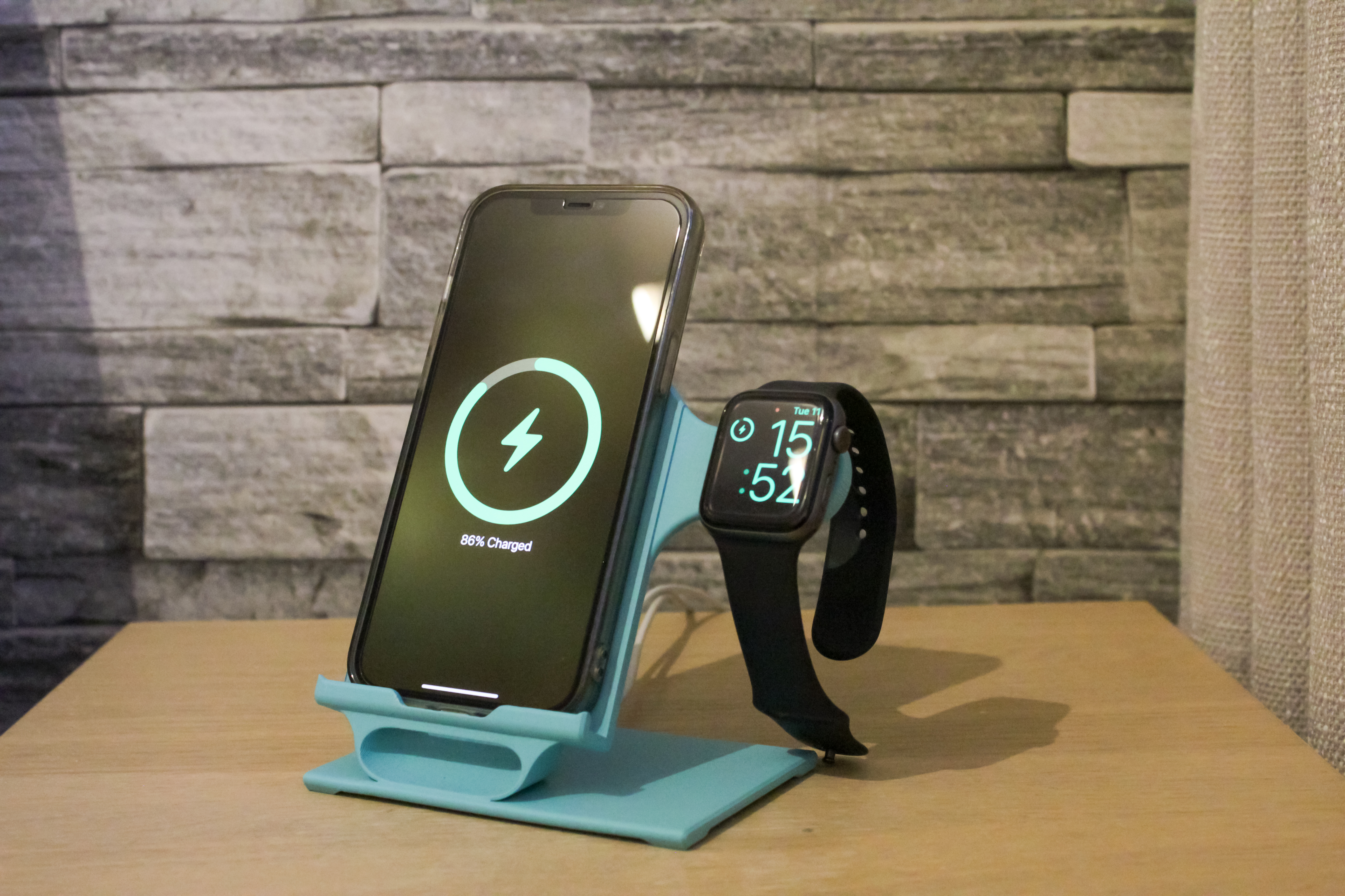 Dual Wireless Charging Stand - iPhone 12 Max & Apple Watch