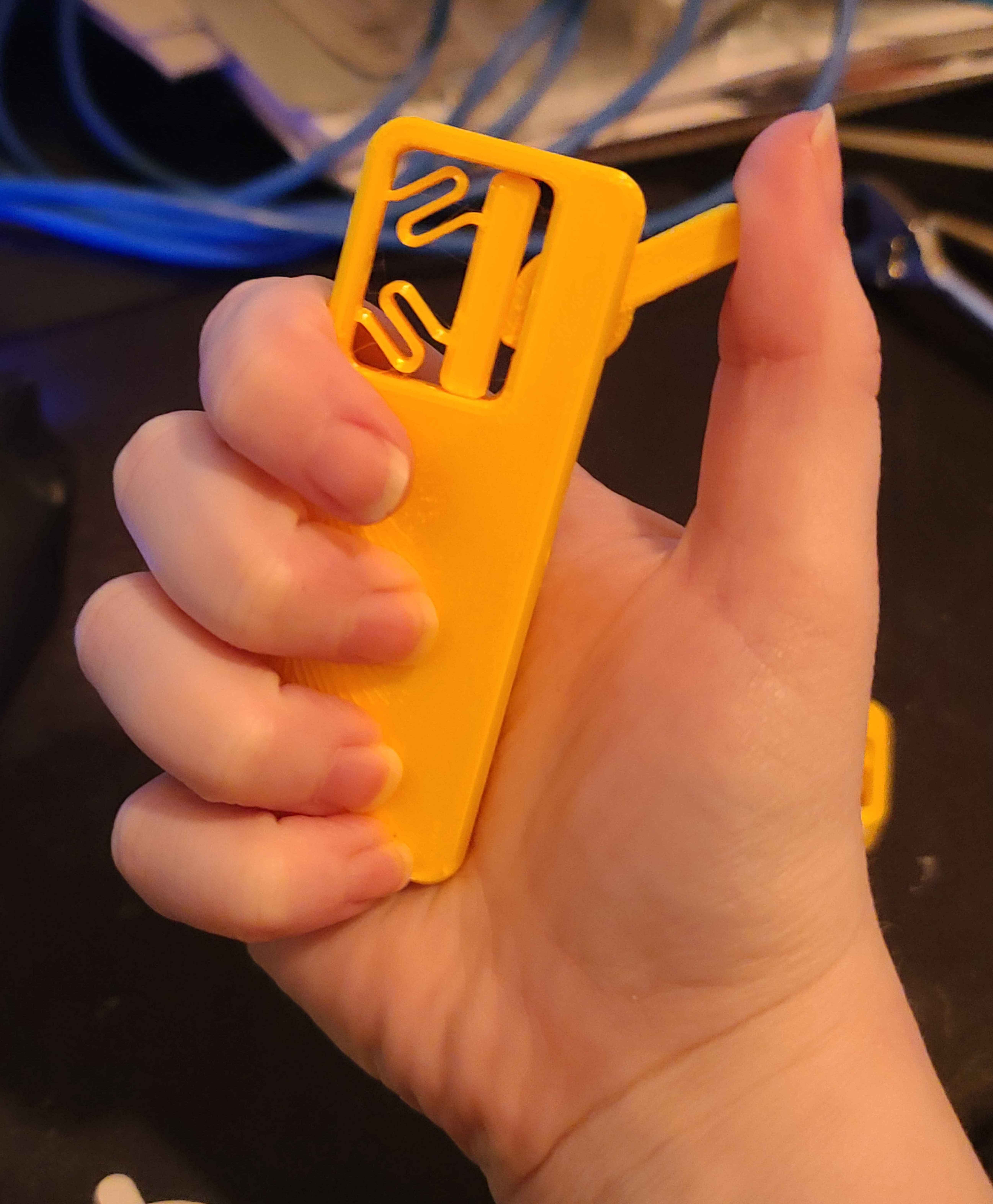 (remix) Print-in-Place Fidget Toggle Switch (side switch)