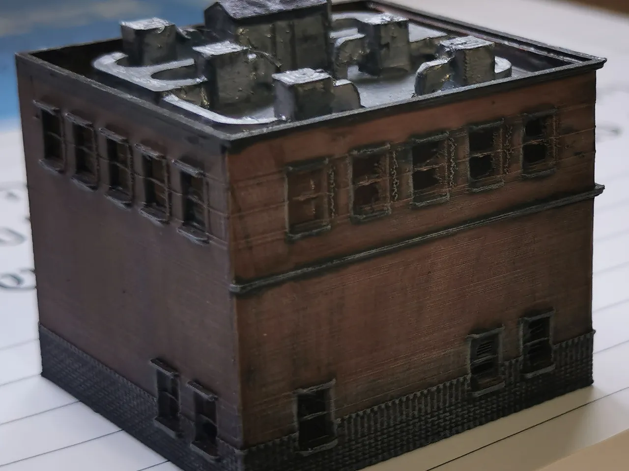 Z scale 2 stories industrial building 