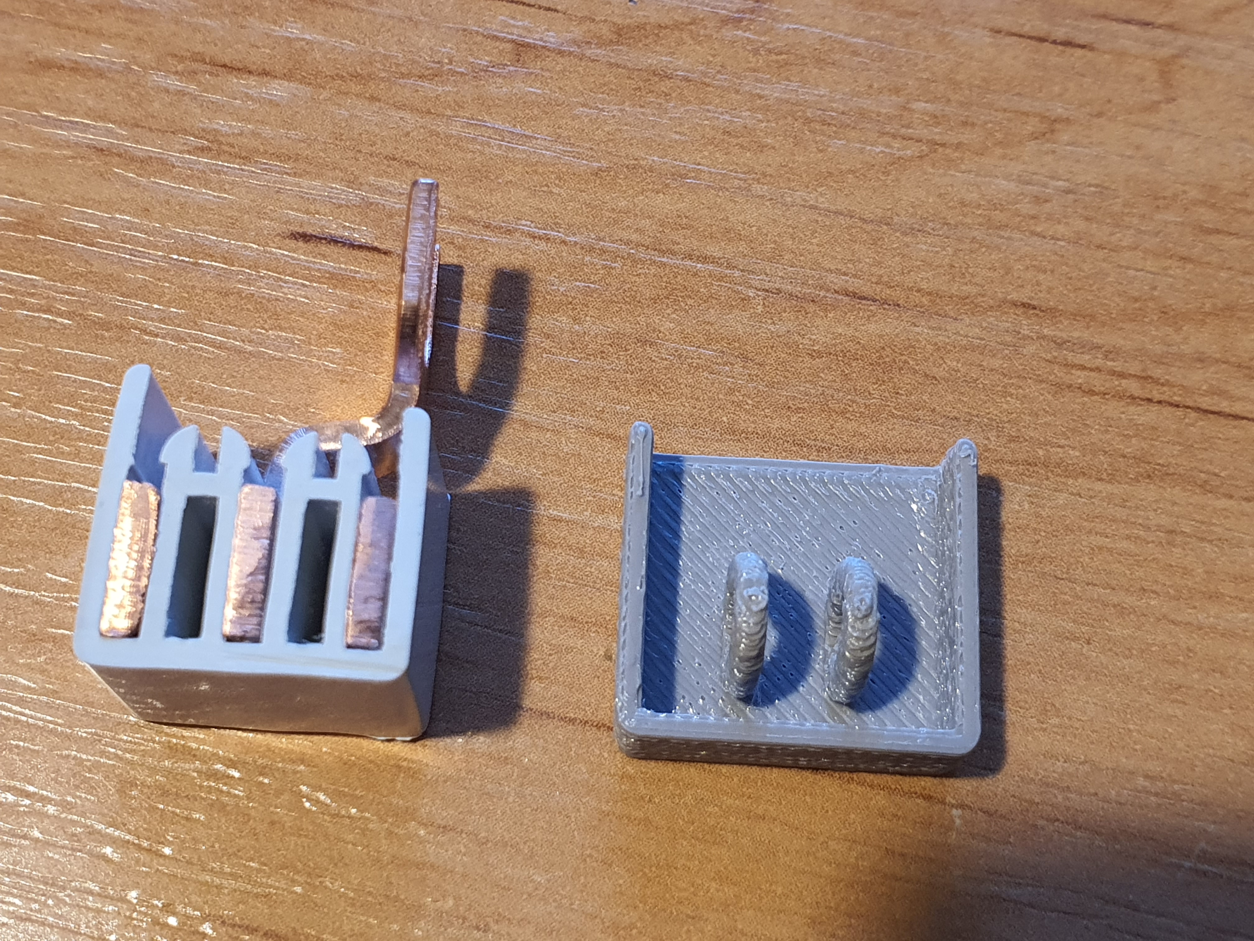Electrician's rail connector for switchboard