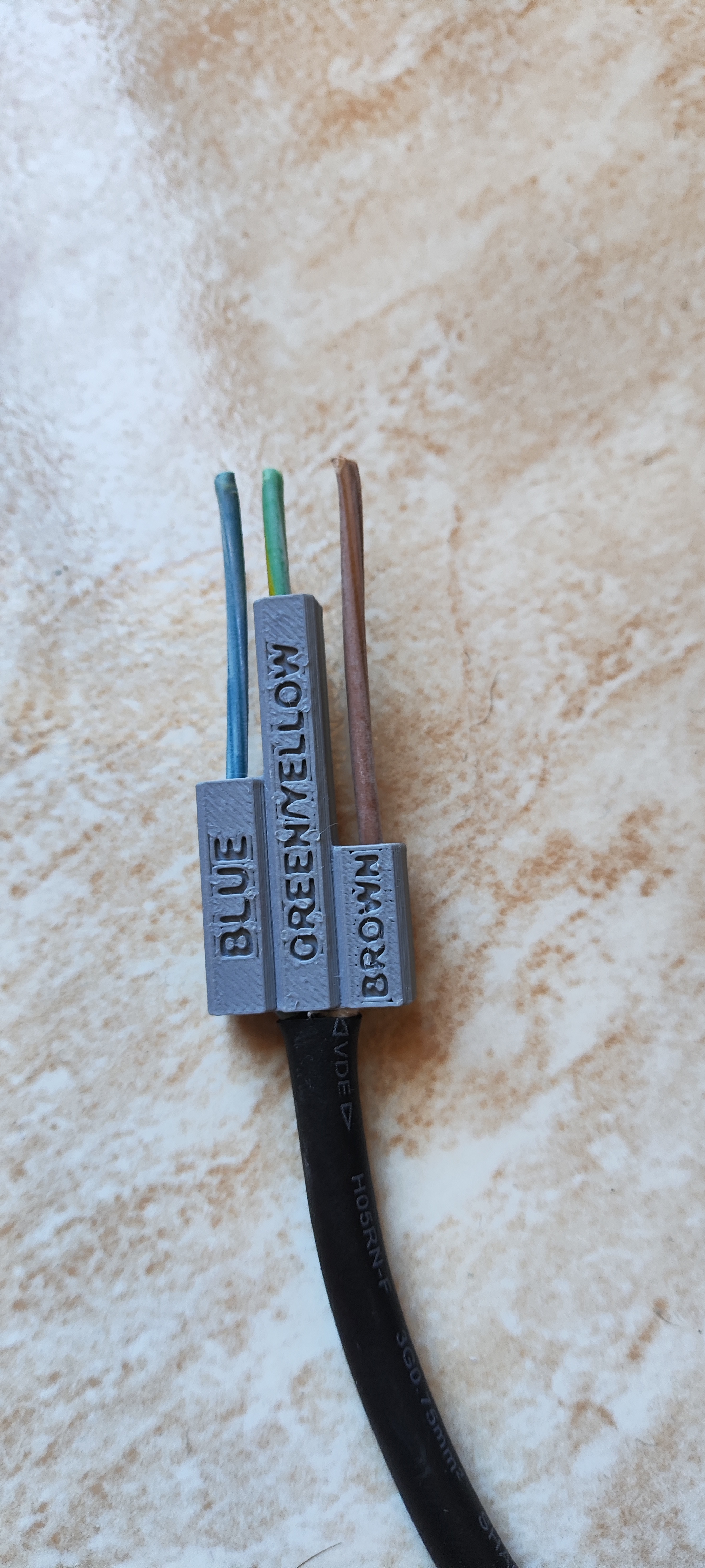UK Plug Wiring Tool