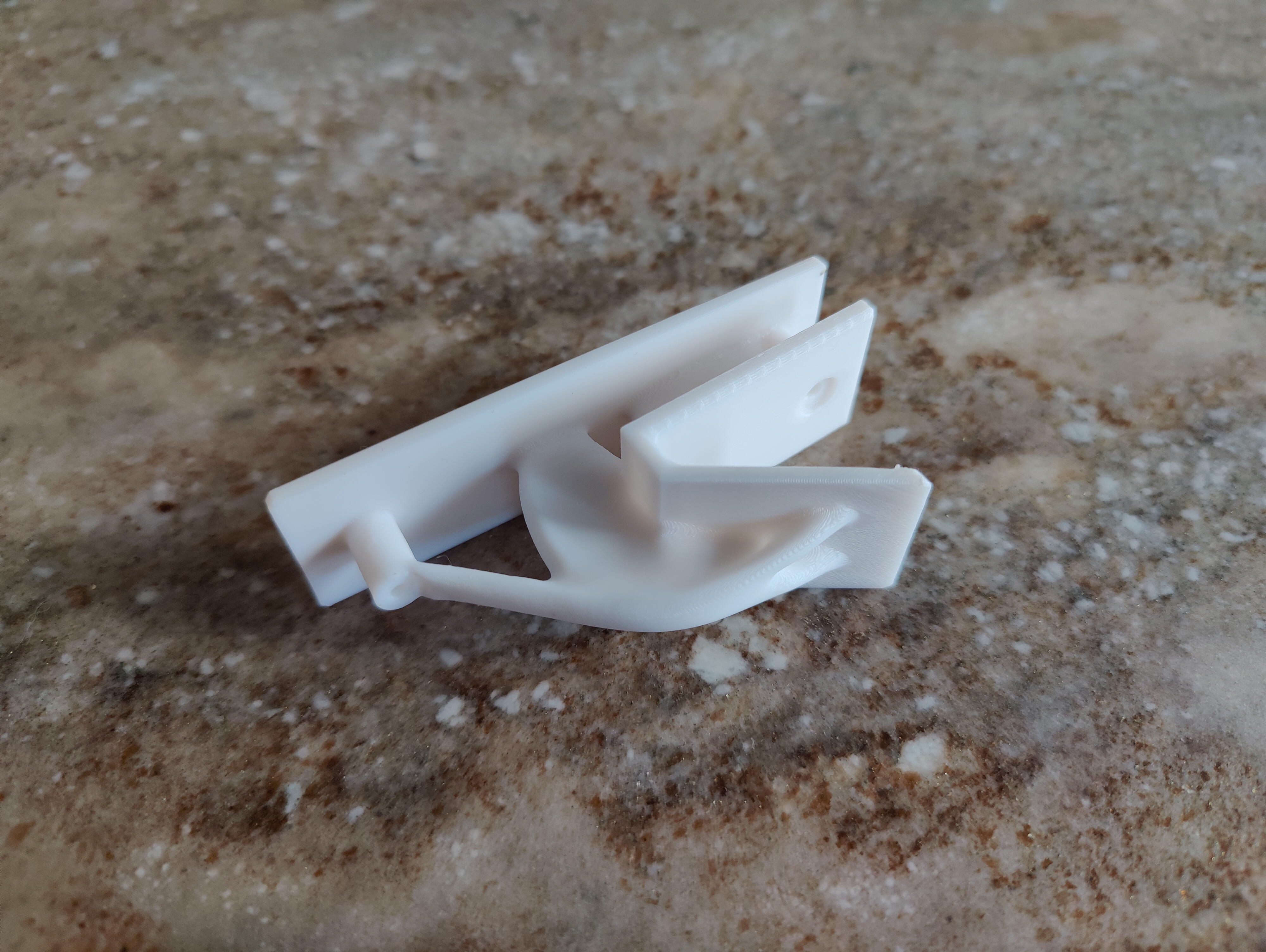 topology optimised screw-in hanger