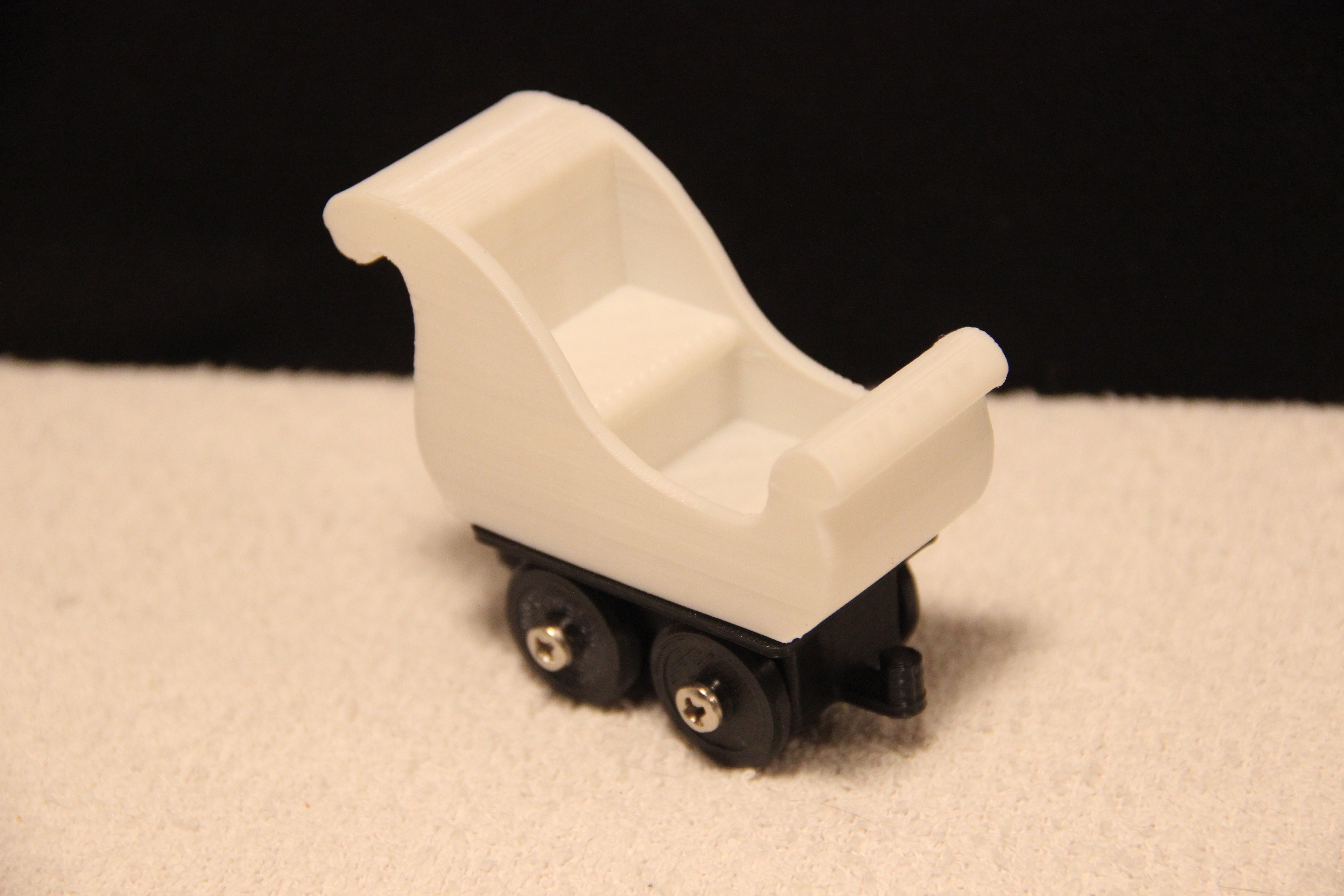 Miniatura 8 do modelo 3D Tiny Train Santa's Sleigh