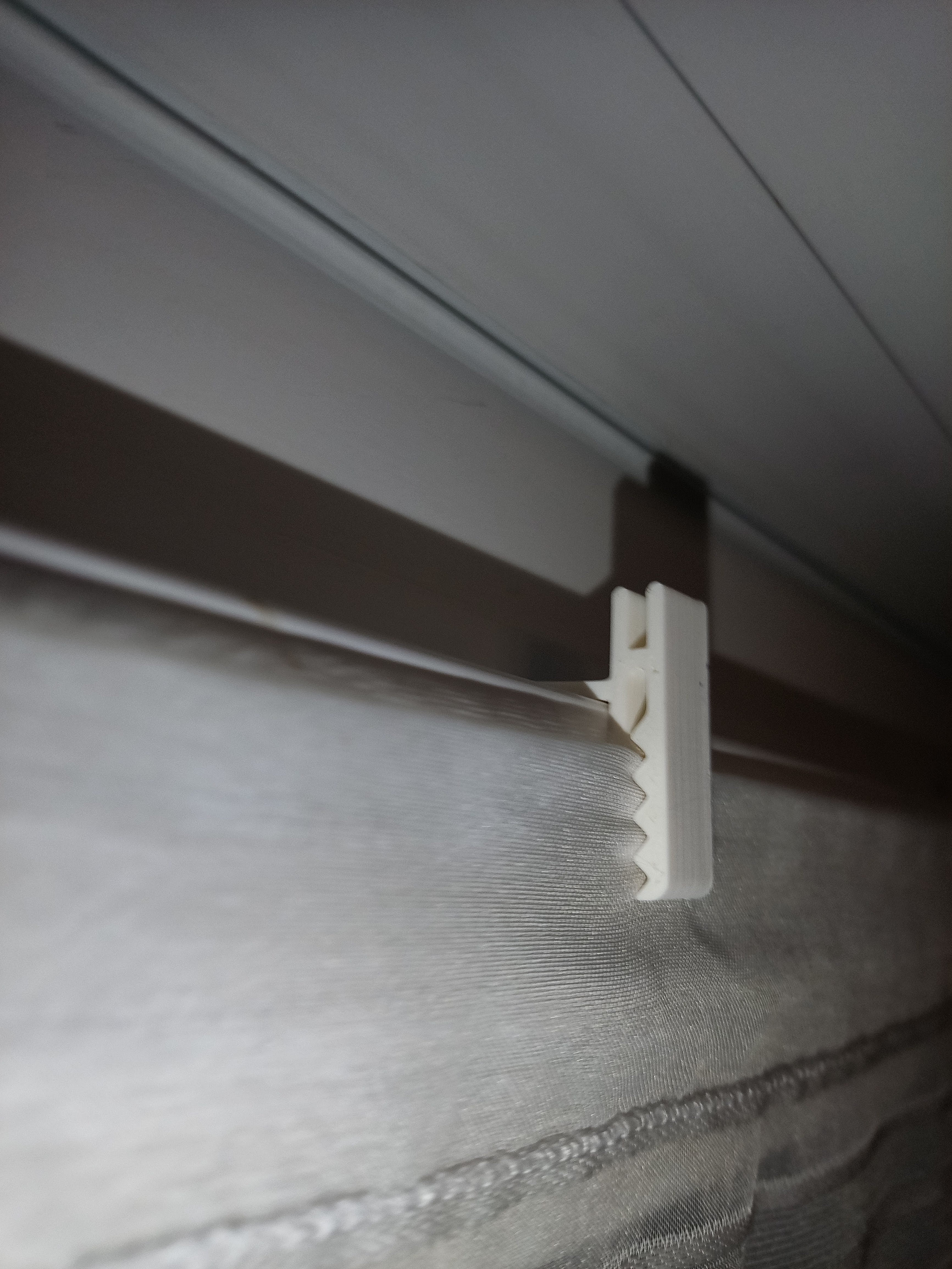 curtain clip
