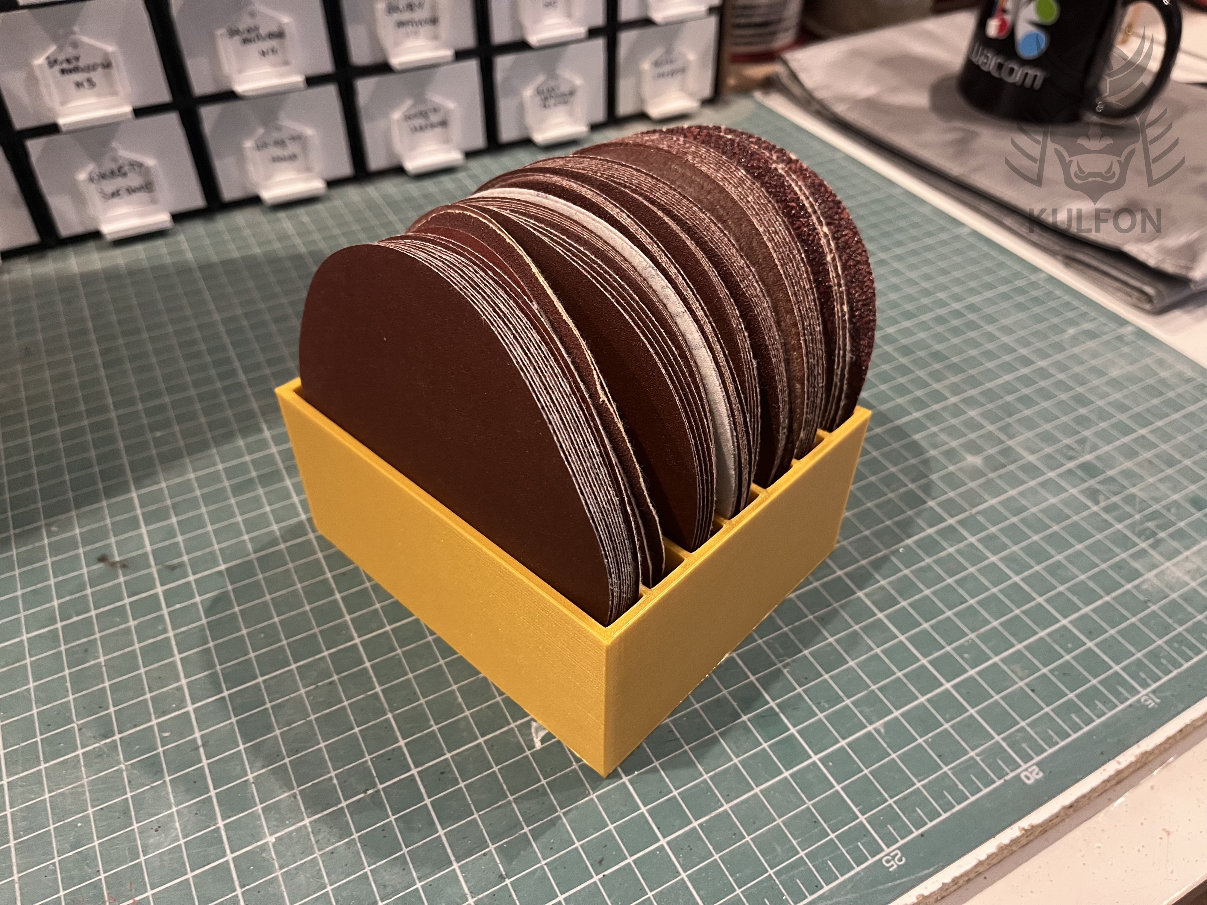Holder for rounded (130mm) sandpaper