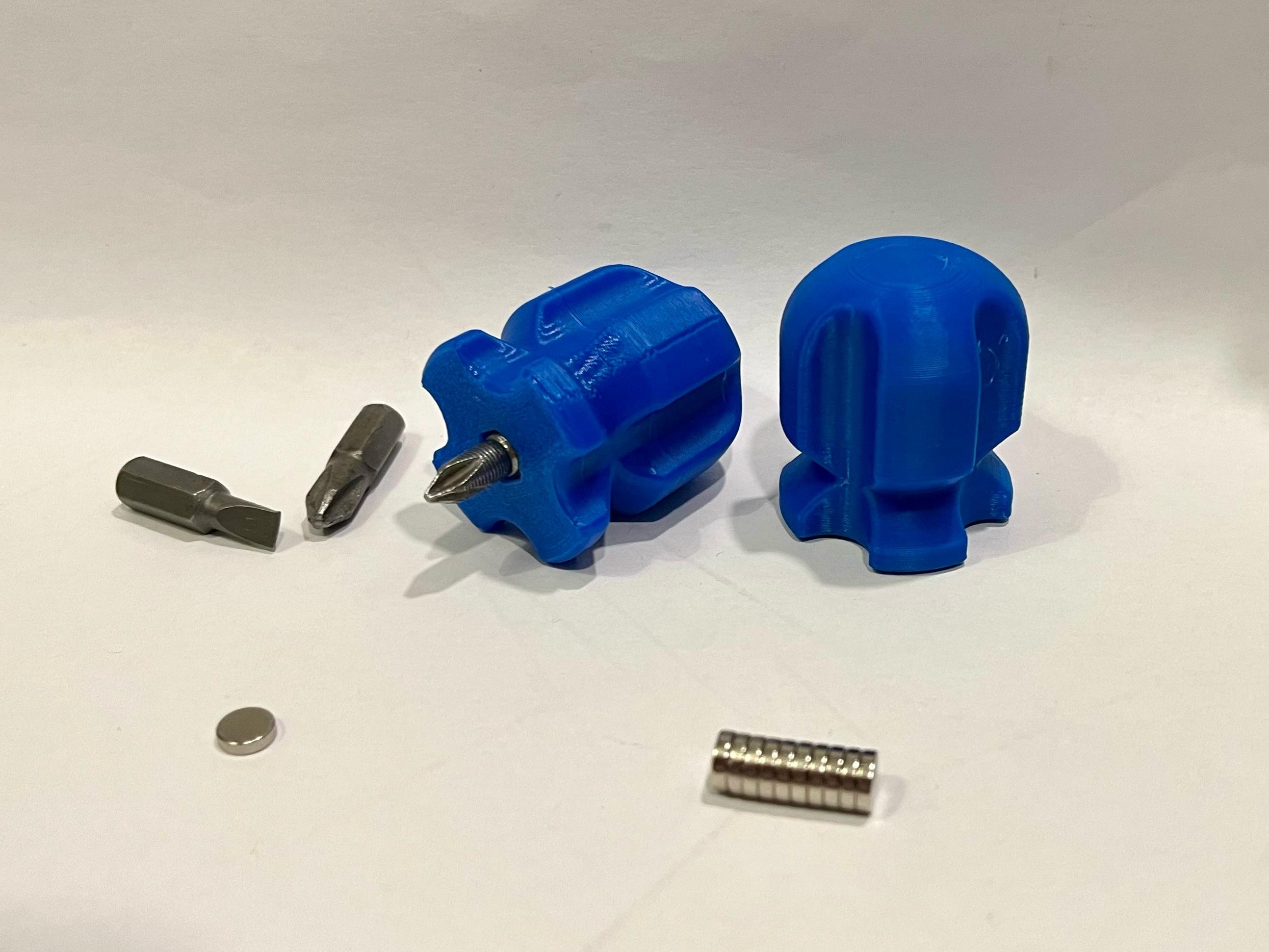 magnetic 1/4" hex bit tool / holder for all round magnets (parametric file included)