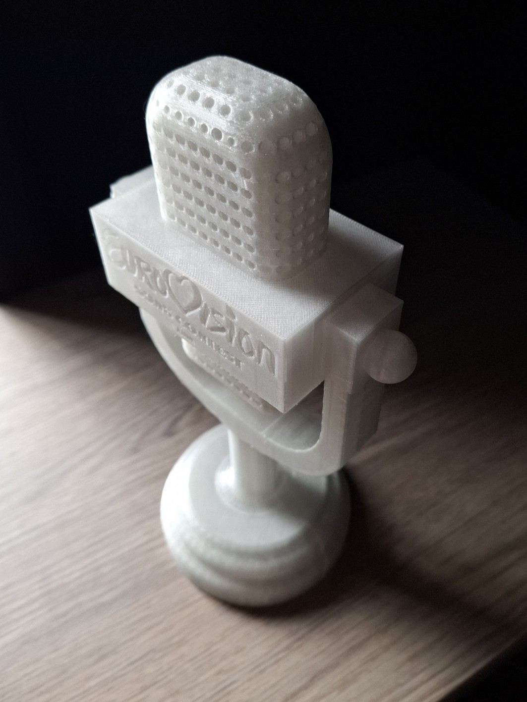 Eurovision Song Contest Trophy — miniatura 2
