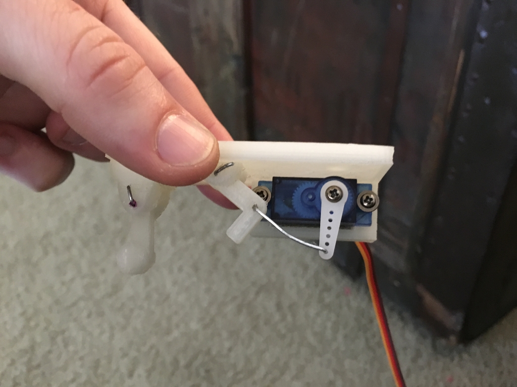 Servo Quick Release for Dropping Camera by FTWMaker Download free STL