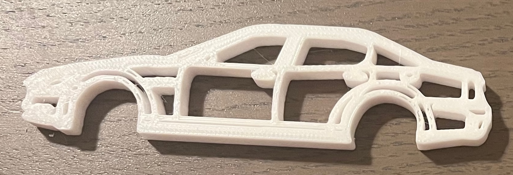 Outline of Maserati Quattroporte 2010