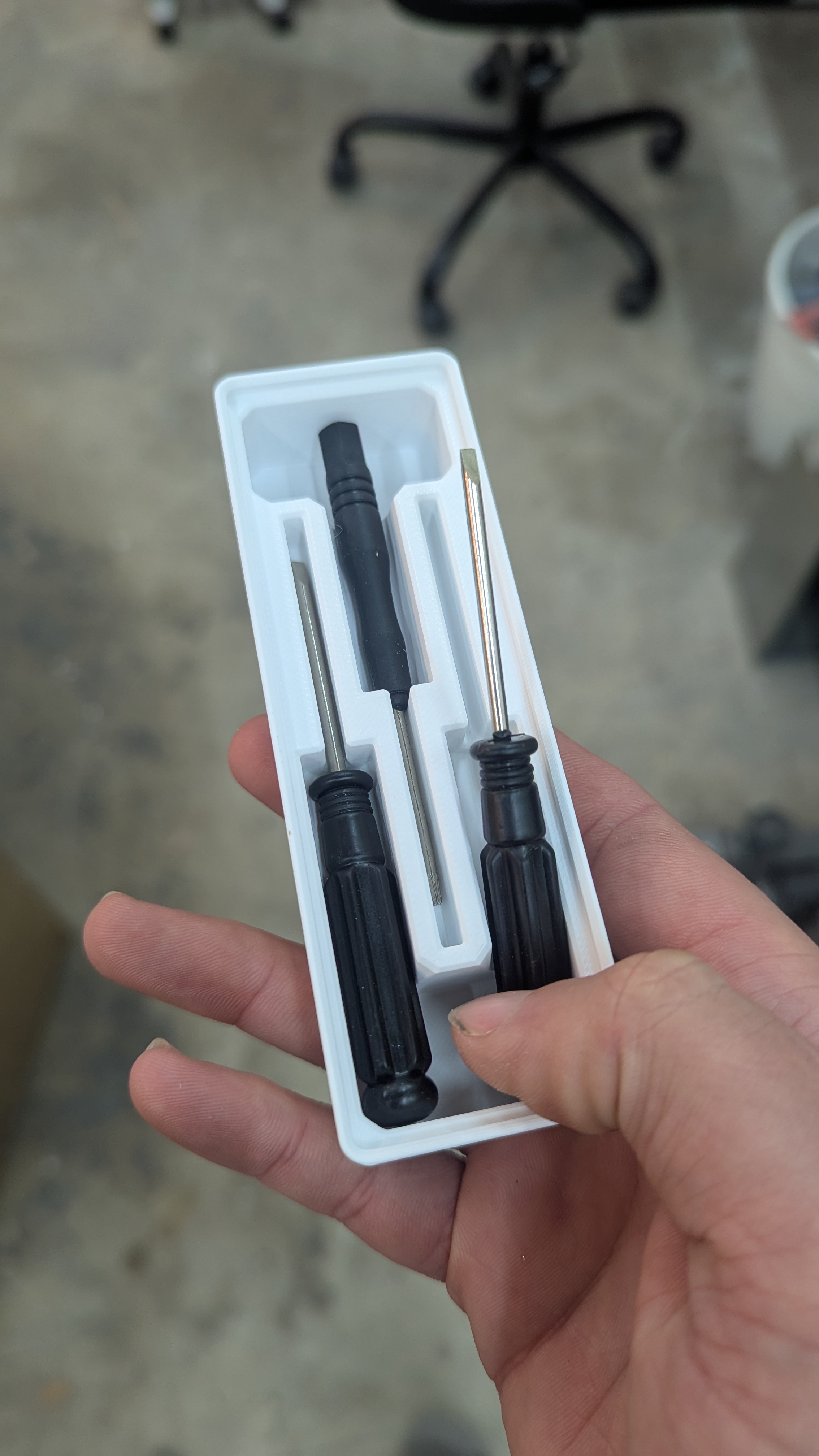 Miniatura 2 do modelo 3D Gridfinity Small Screwdriver Holder
