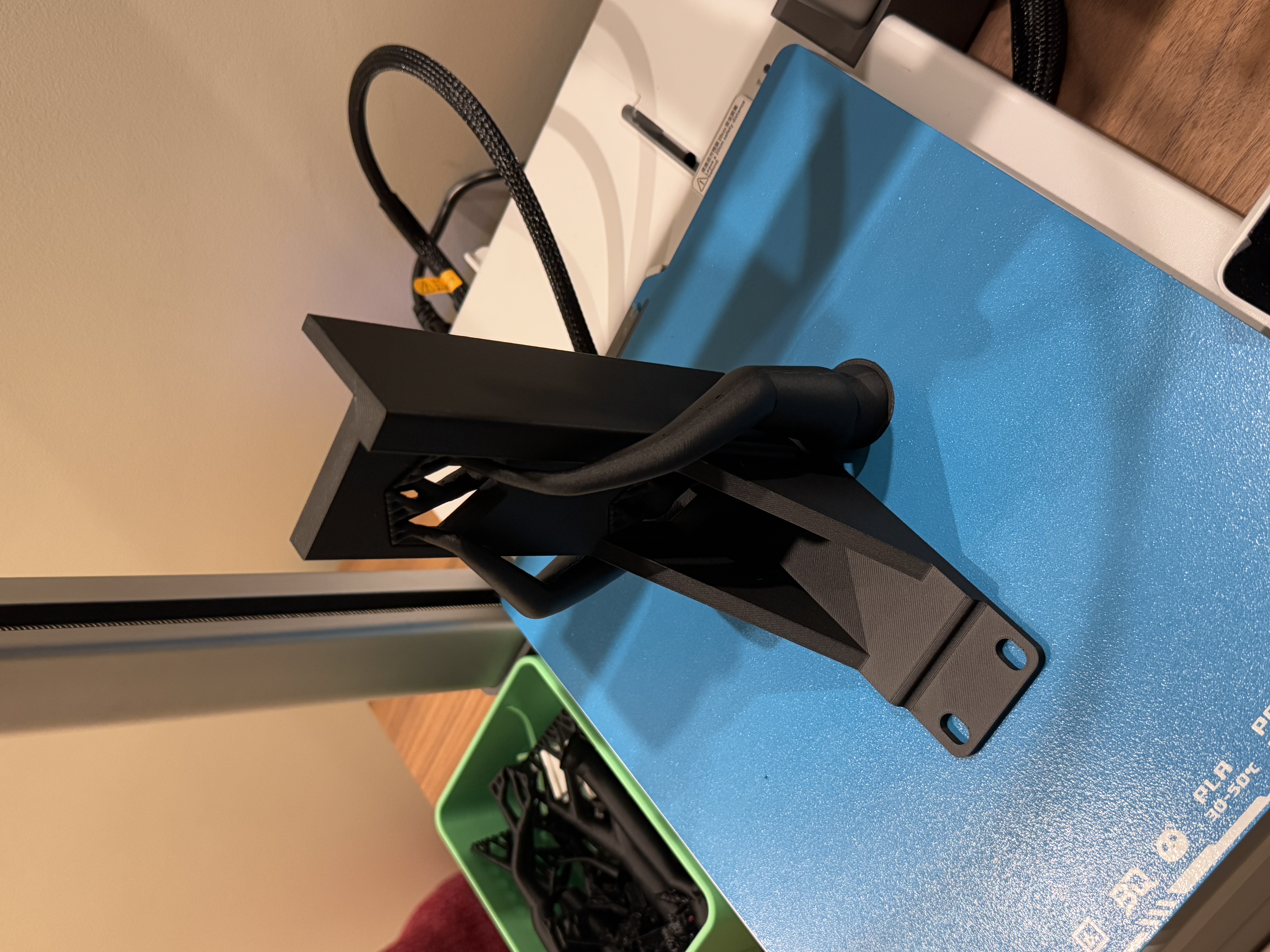 Hikvision NVR Rack mount — miniatura 2