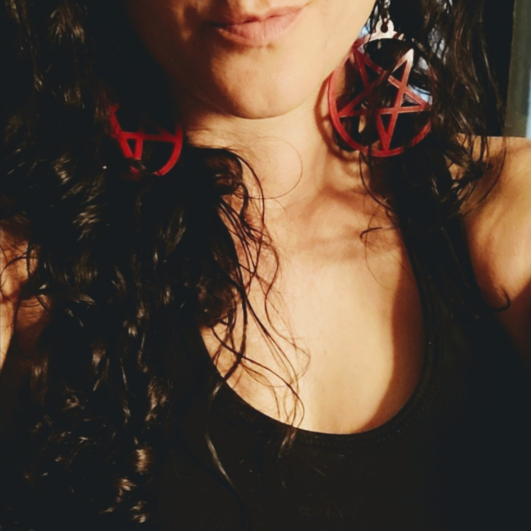 Spellbinding Pentagram Earrings - Gothic Elegance — miniatura 3