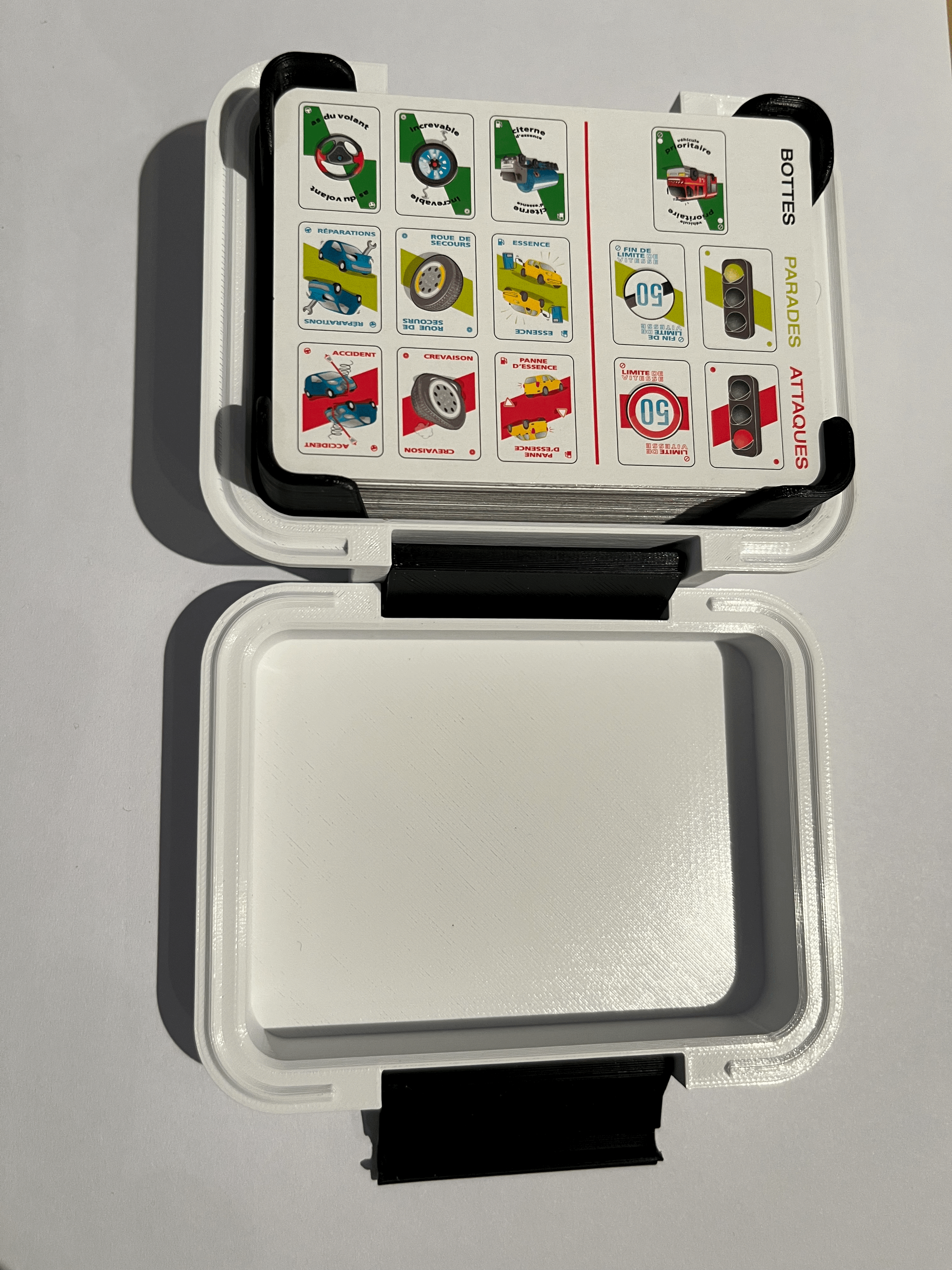 Boîte de Jeu de cartes Mille Bornes 3D model thumbnail