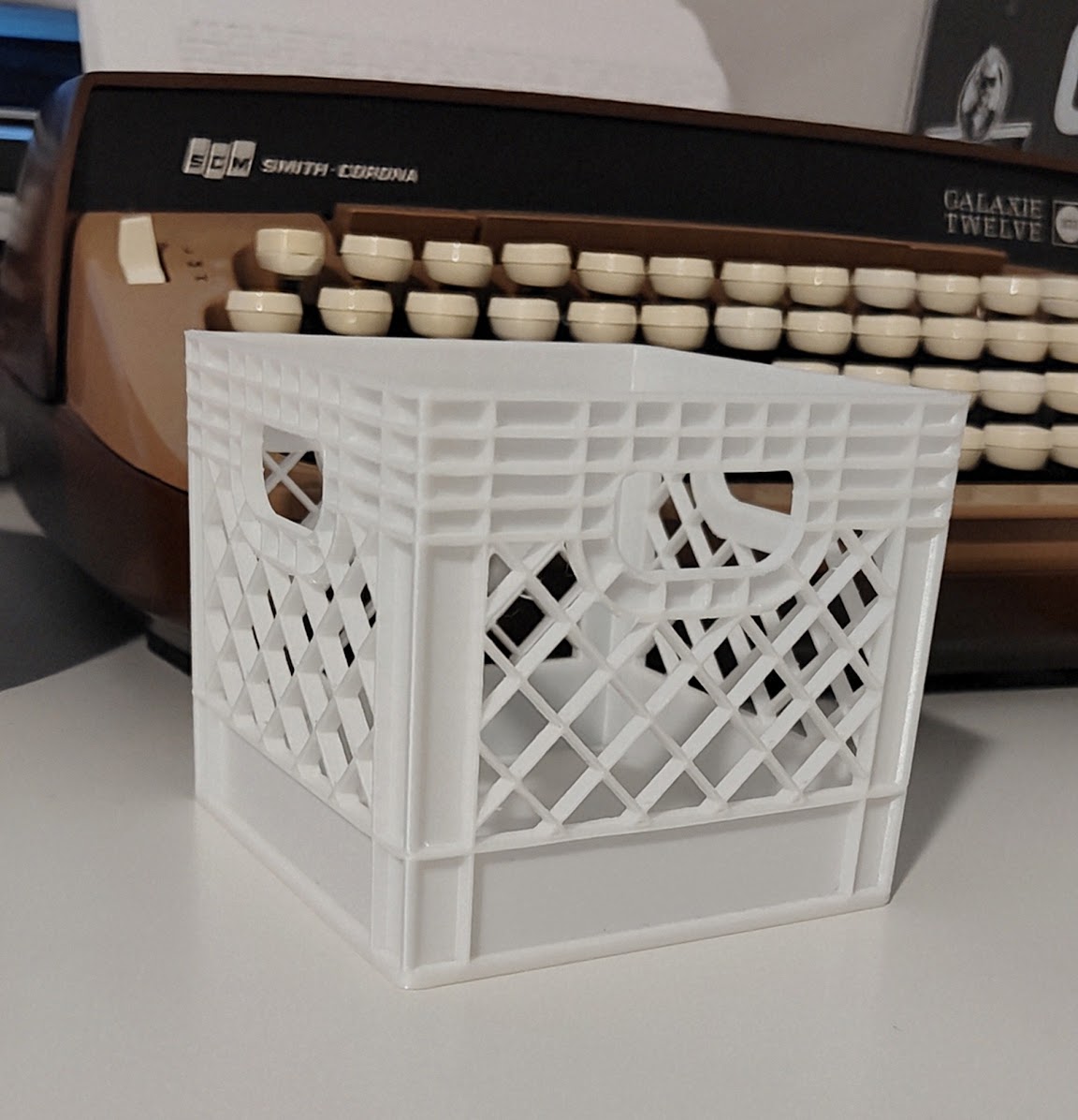 Milk Crate with Solid Botton 3D model thumbnail