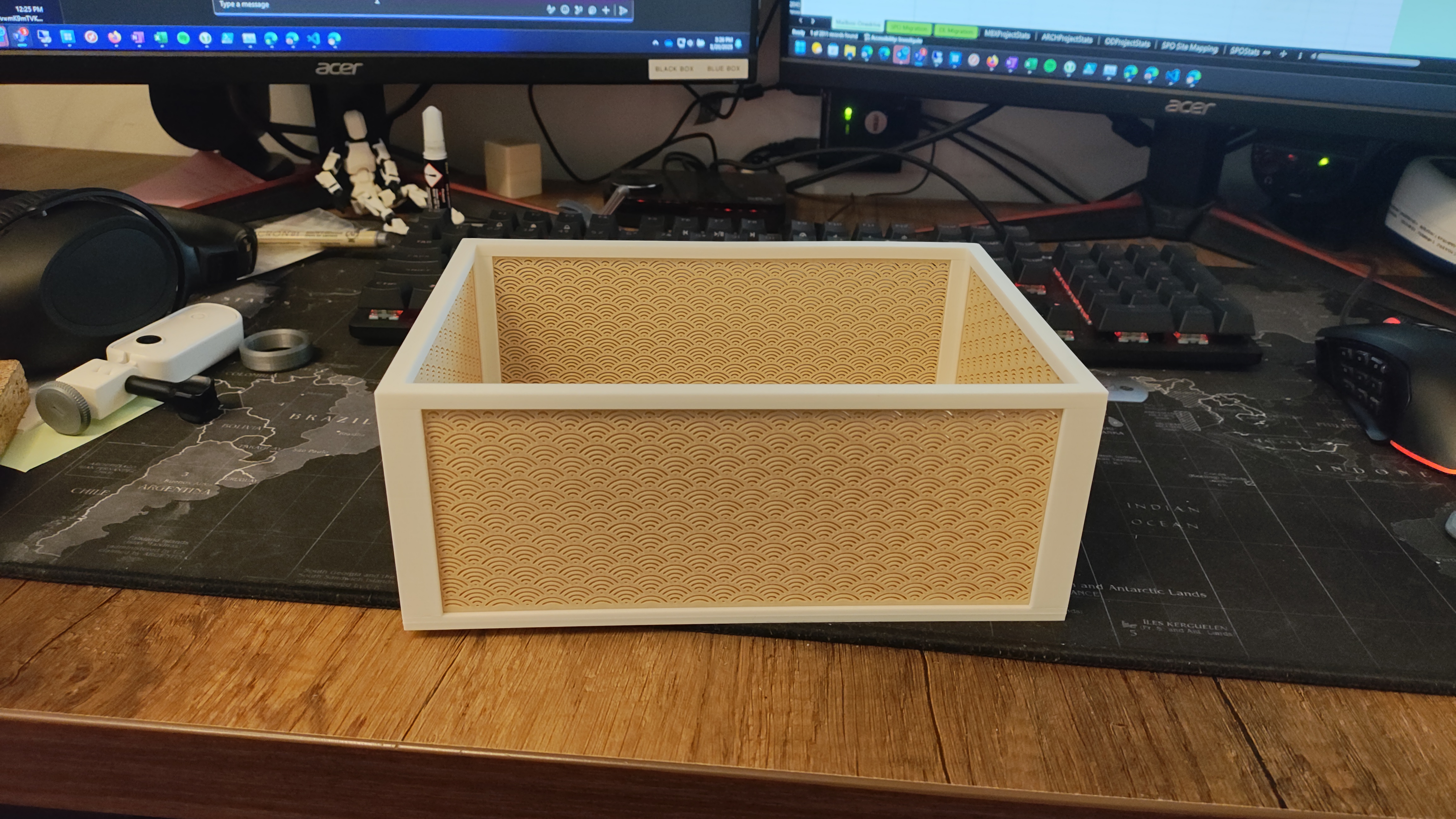 Japanese Wave Style Make-up Palette box