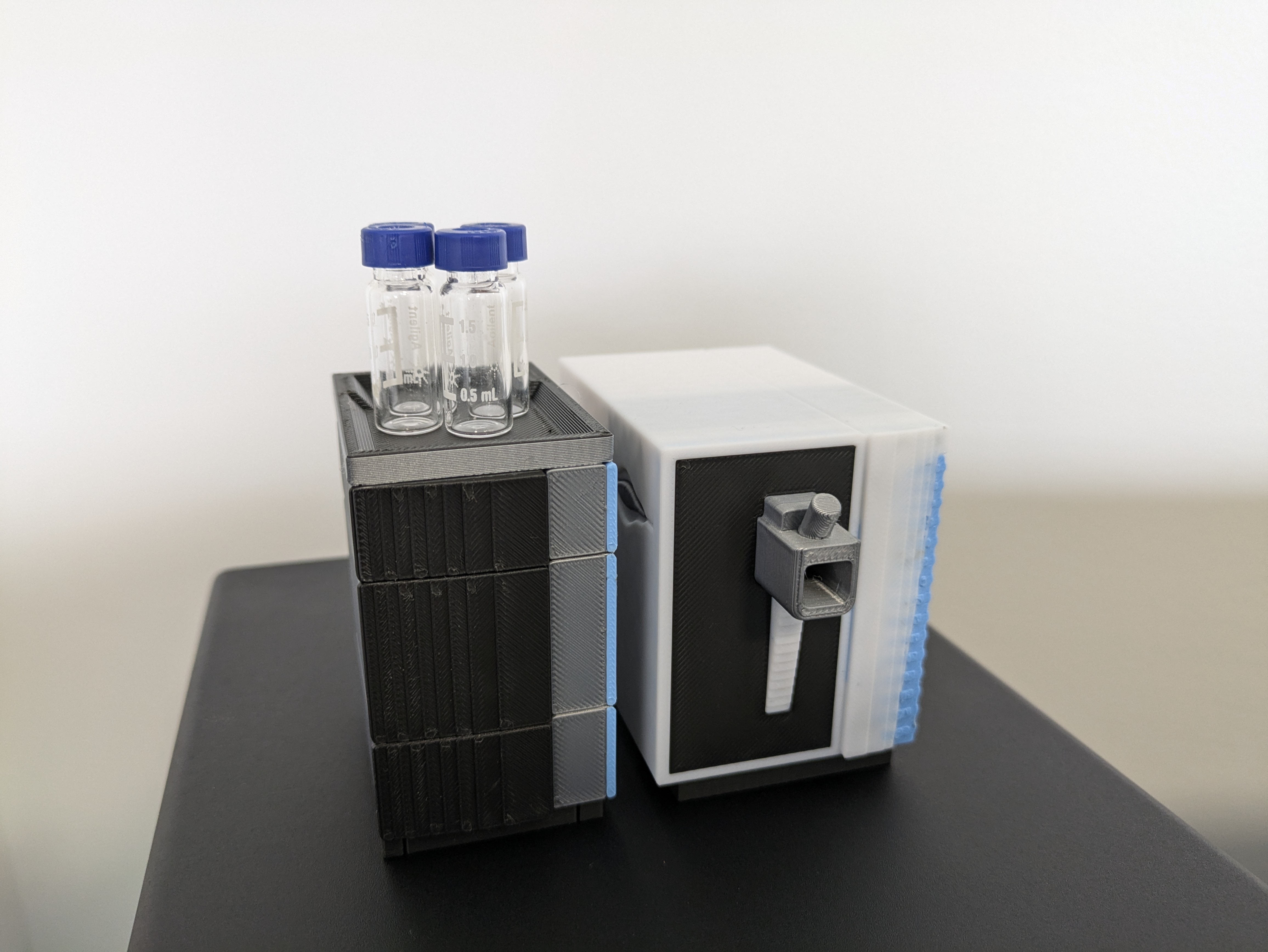 Scale Model of Thermo Fisher Vanquish LC