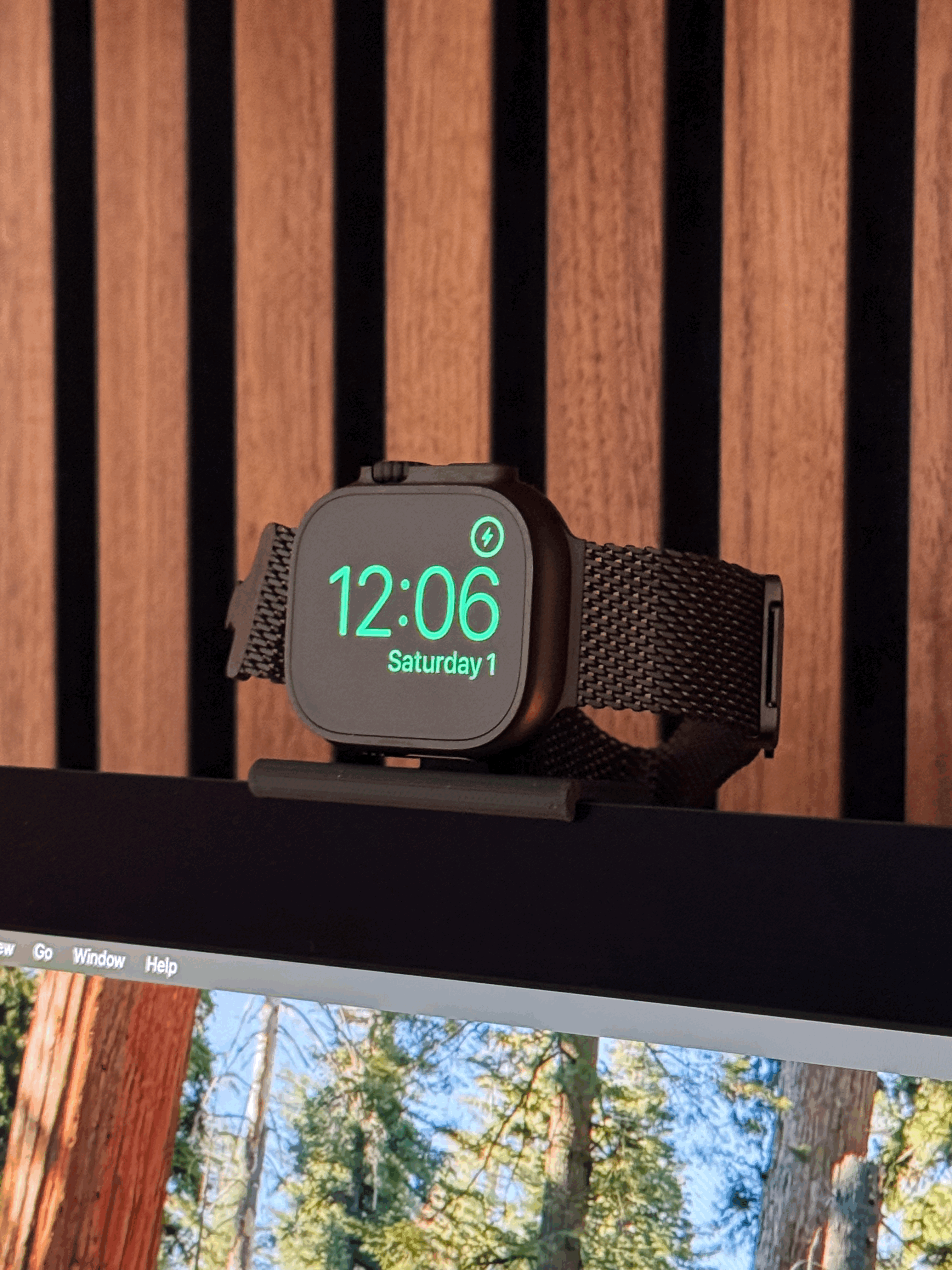 Apple Watch Charger / Stand for iMac Pro